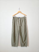 Gap Olive Easy Barrel Jeans (M)