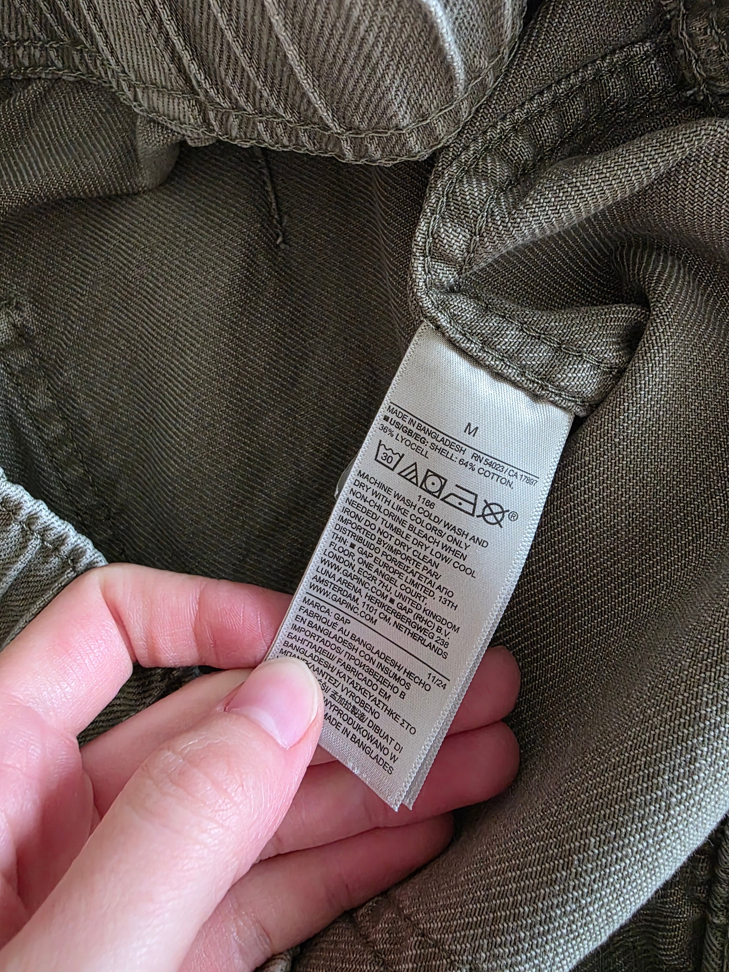 Gap Olive Easy Barrel Jeans (M)