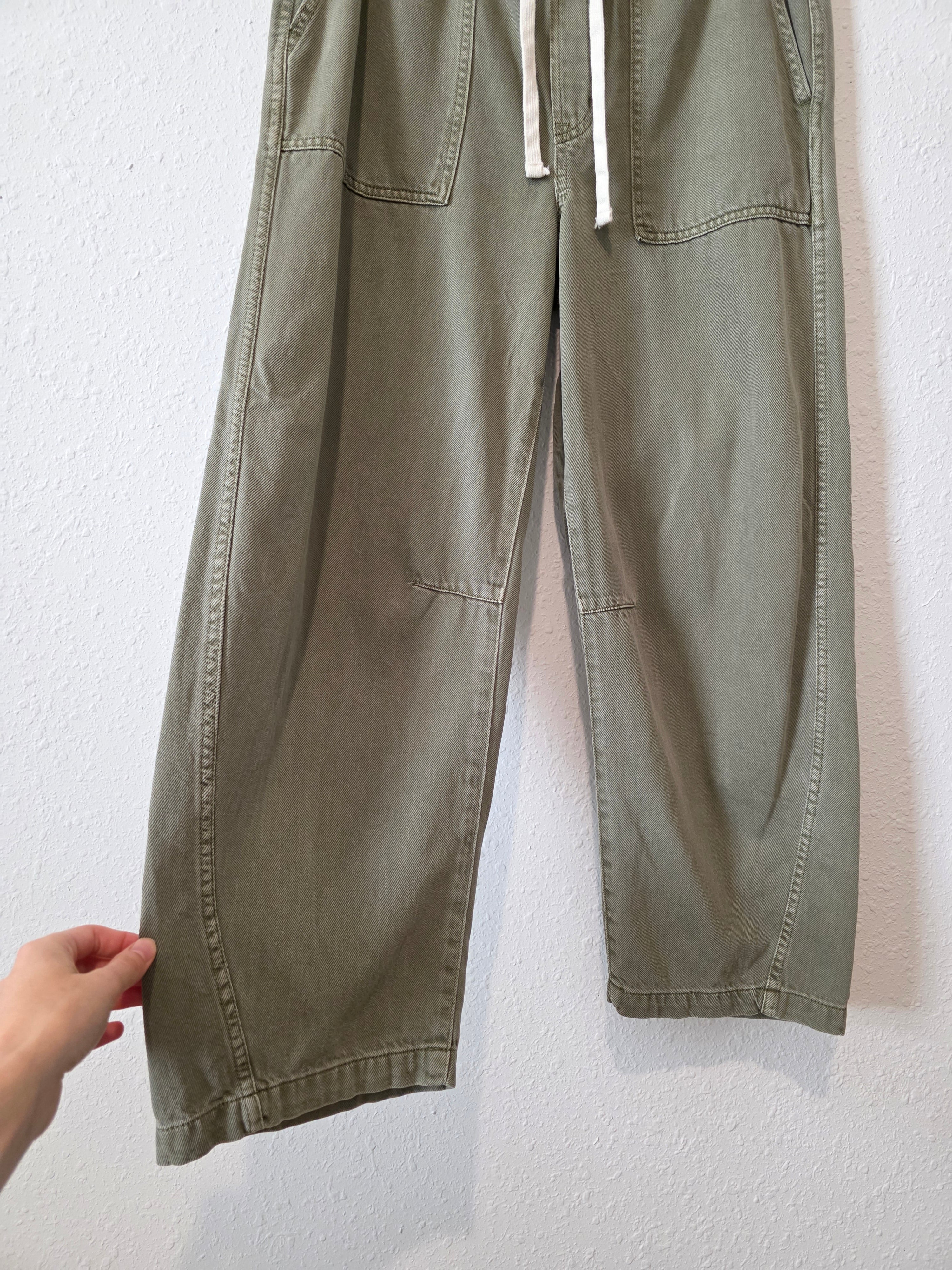 Gap Olive Easy Barrel Jeans (M)