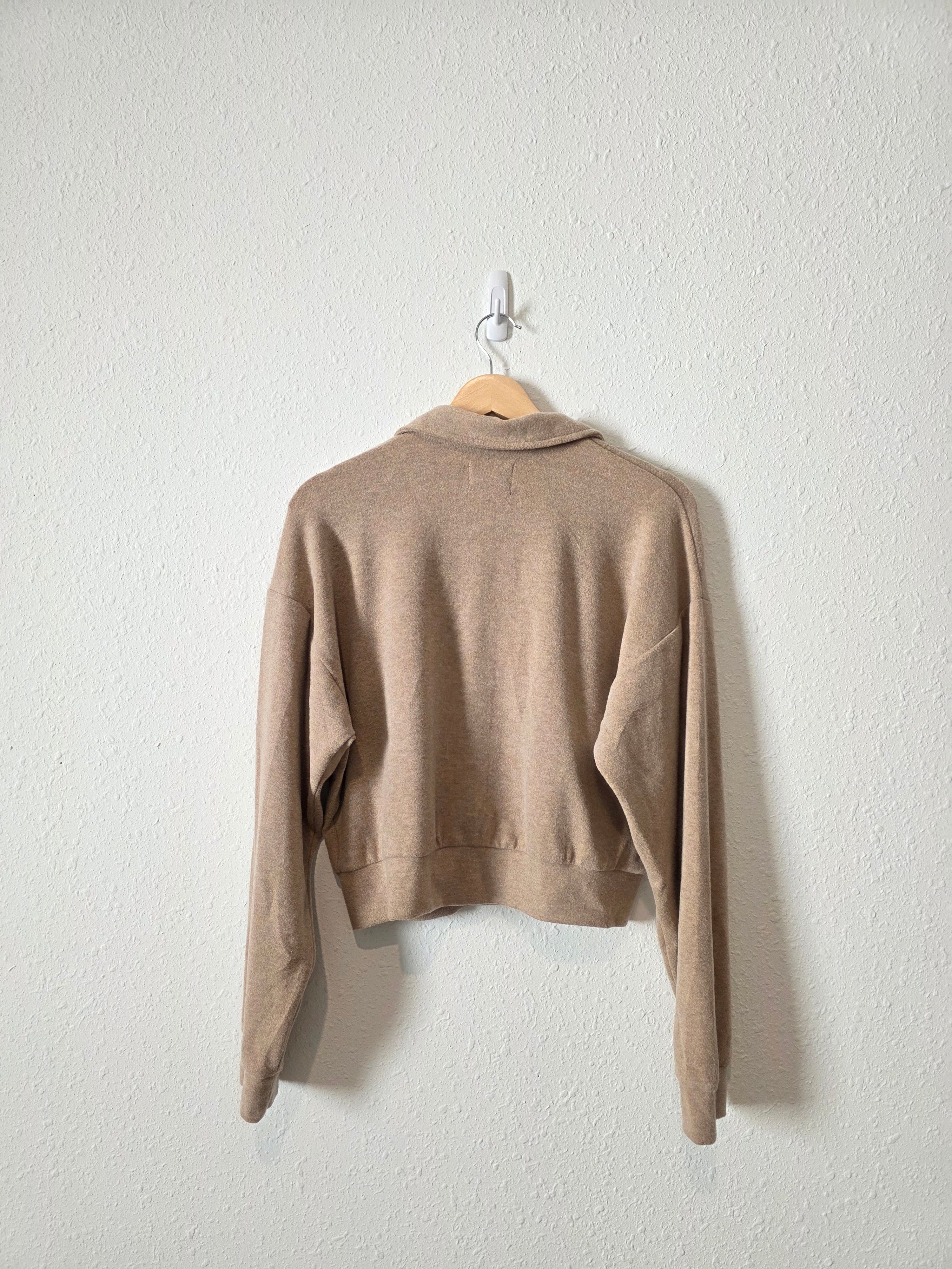 Thread & Supply Cozy Button Top (L)