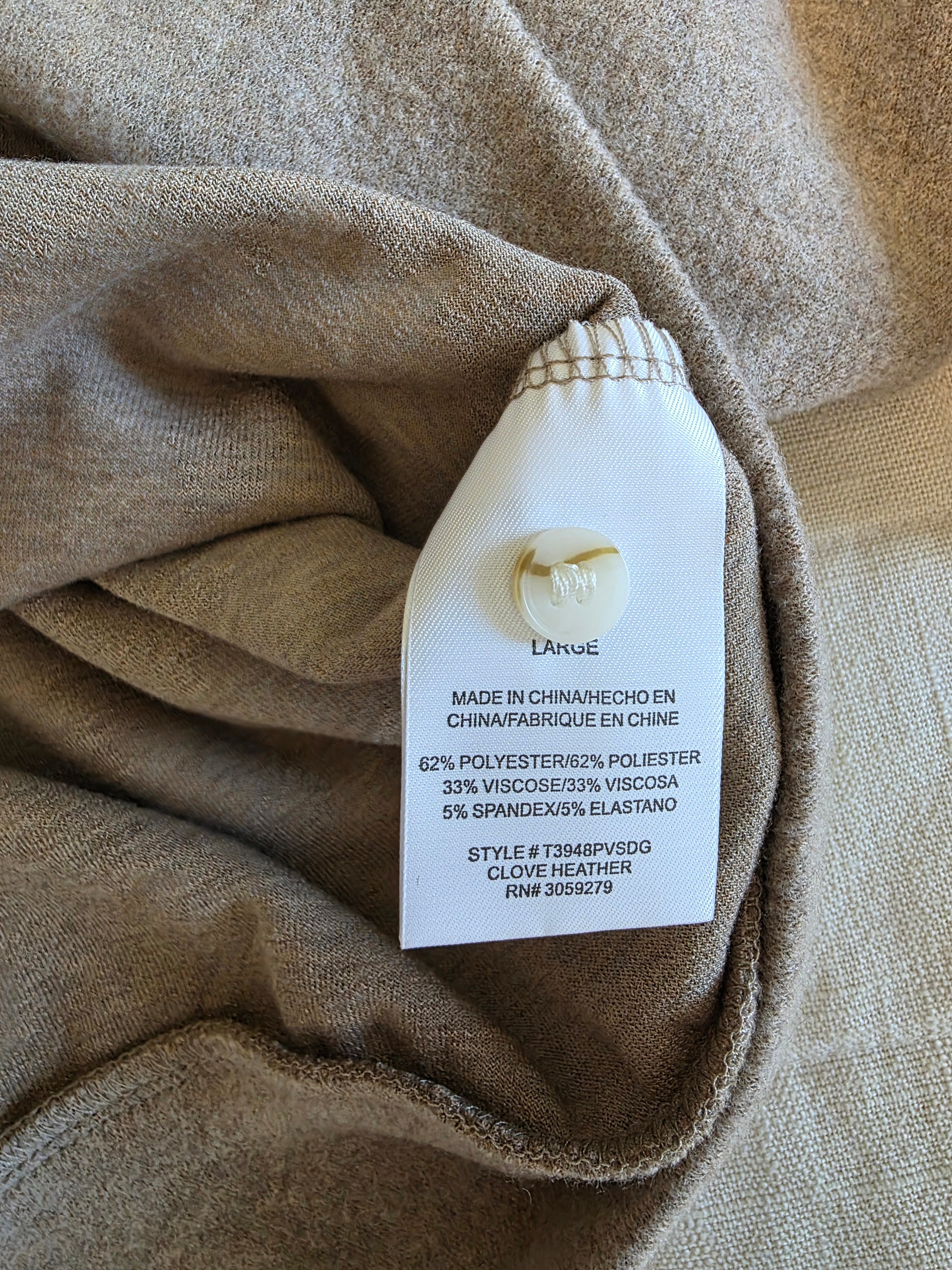 Thread & Supply Cozy Button Top (L)