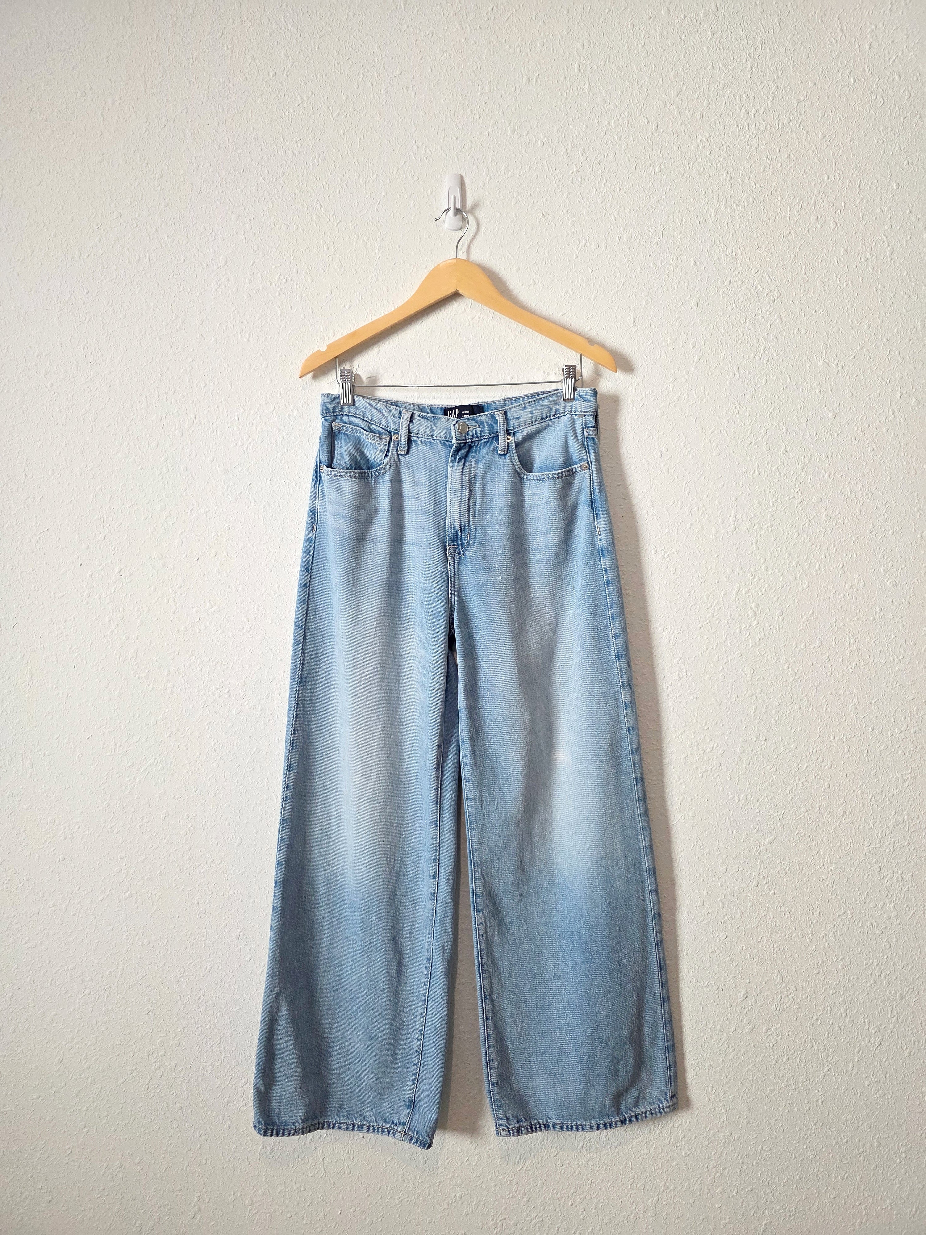 Gap High Rise Wide Leg Jeans (8/29)