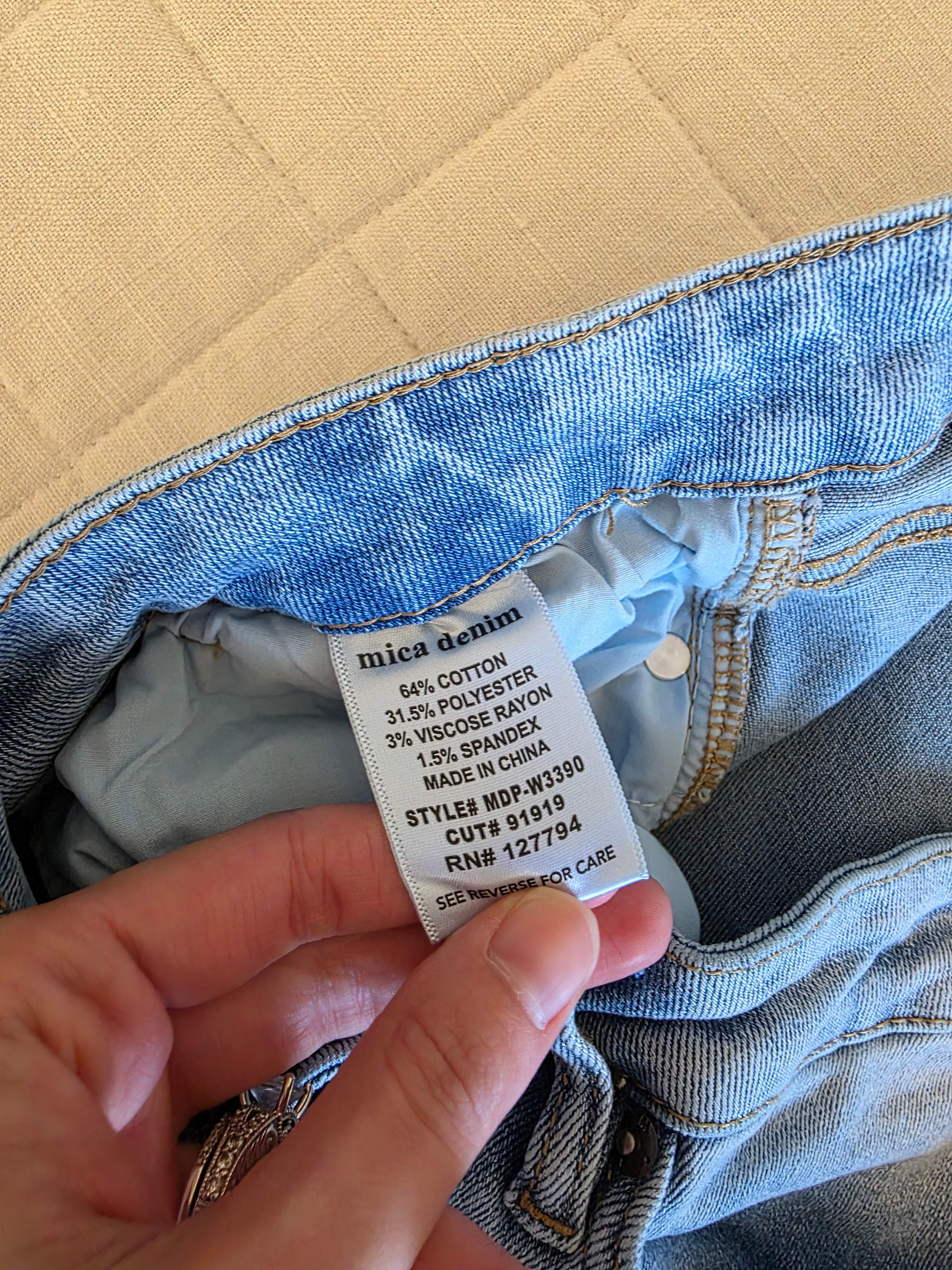 Mica Light Wash Wide Leg Jeans (31)