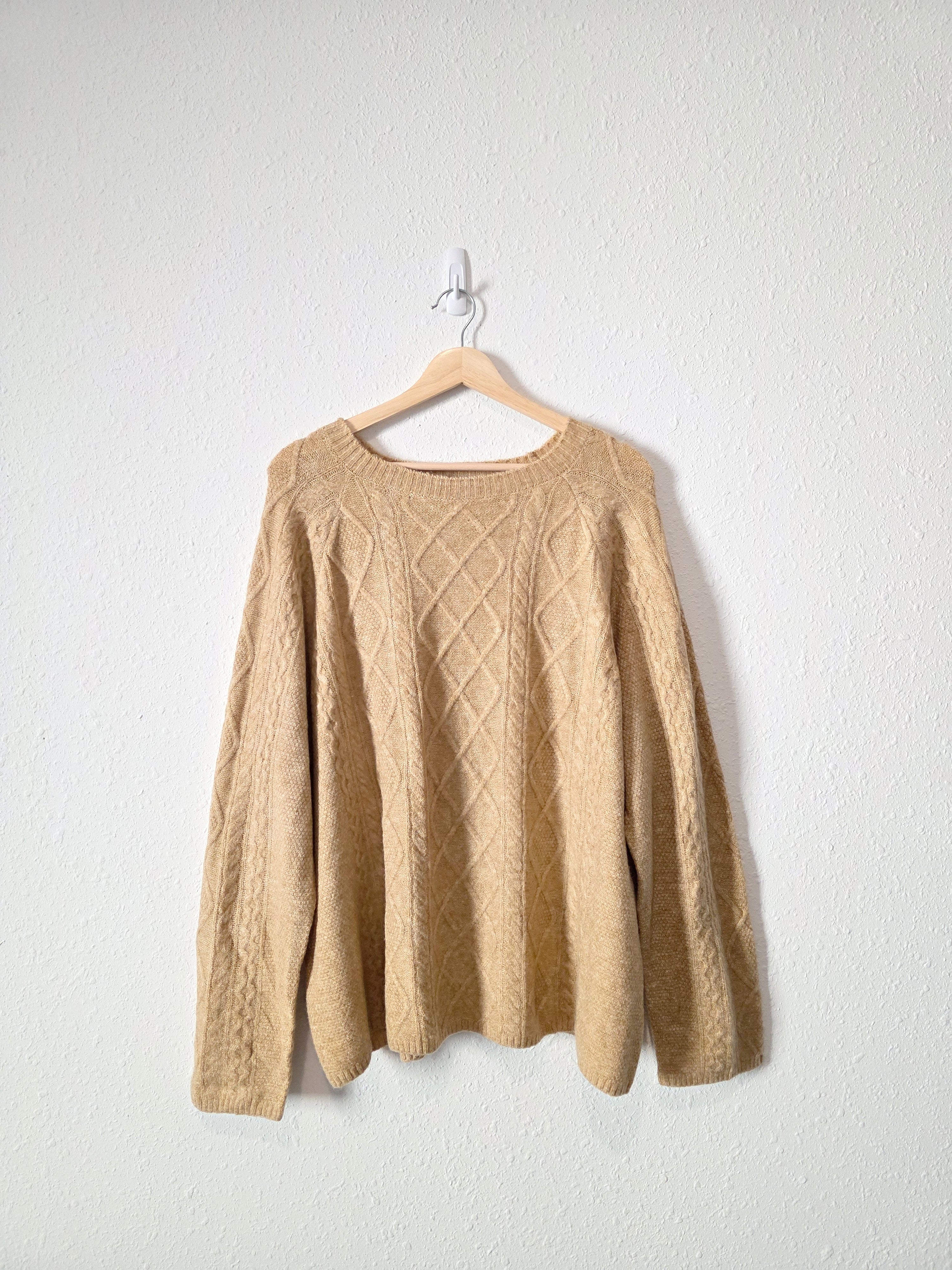 Neutral Cable Knit Sweater (XXL)
