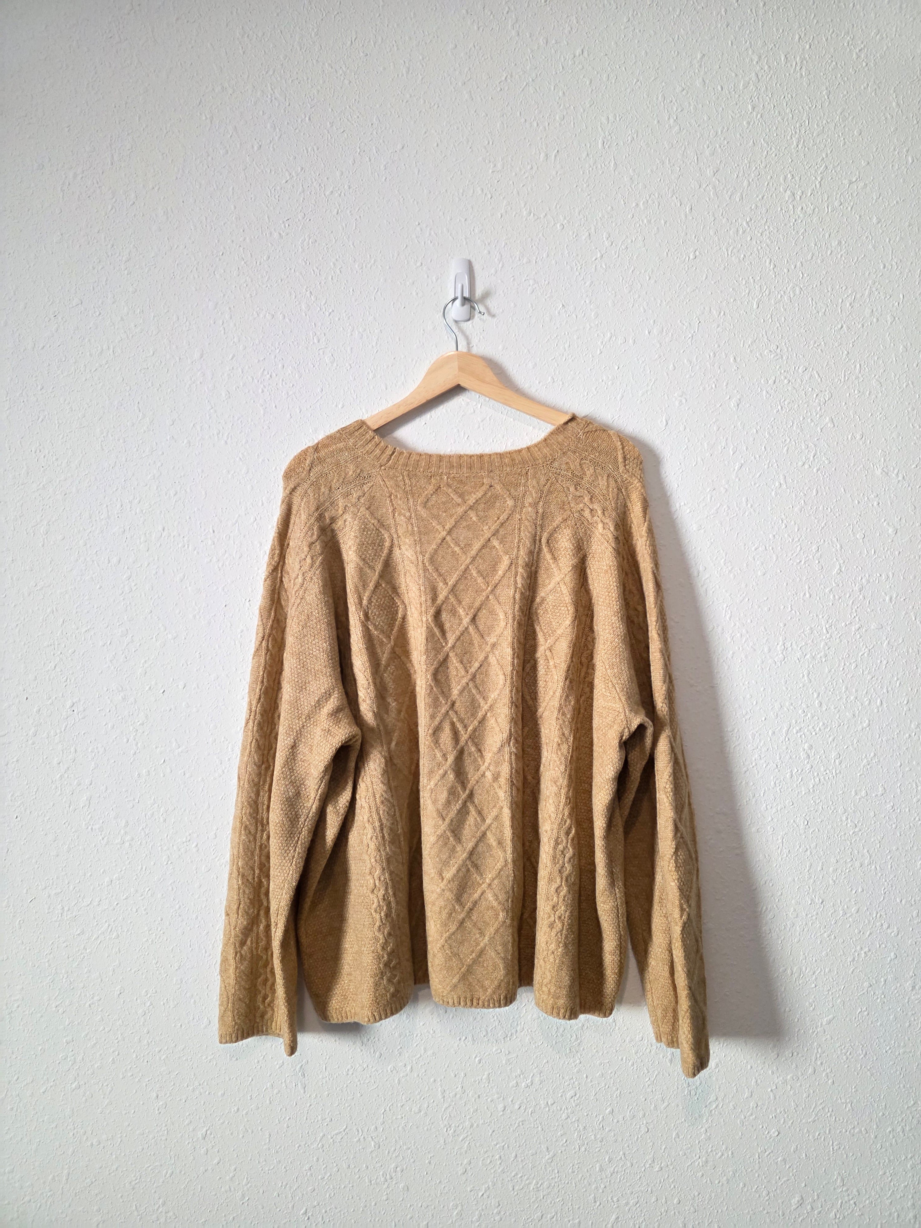 Neutral Cable Knit Sweater (XXL)
