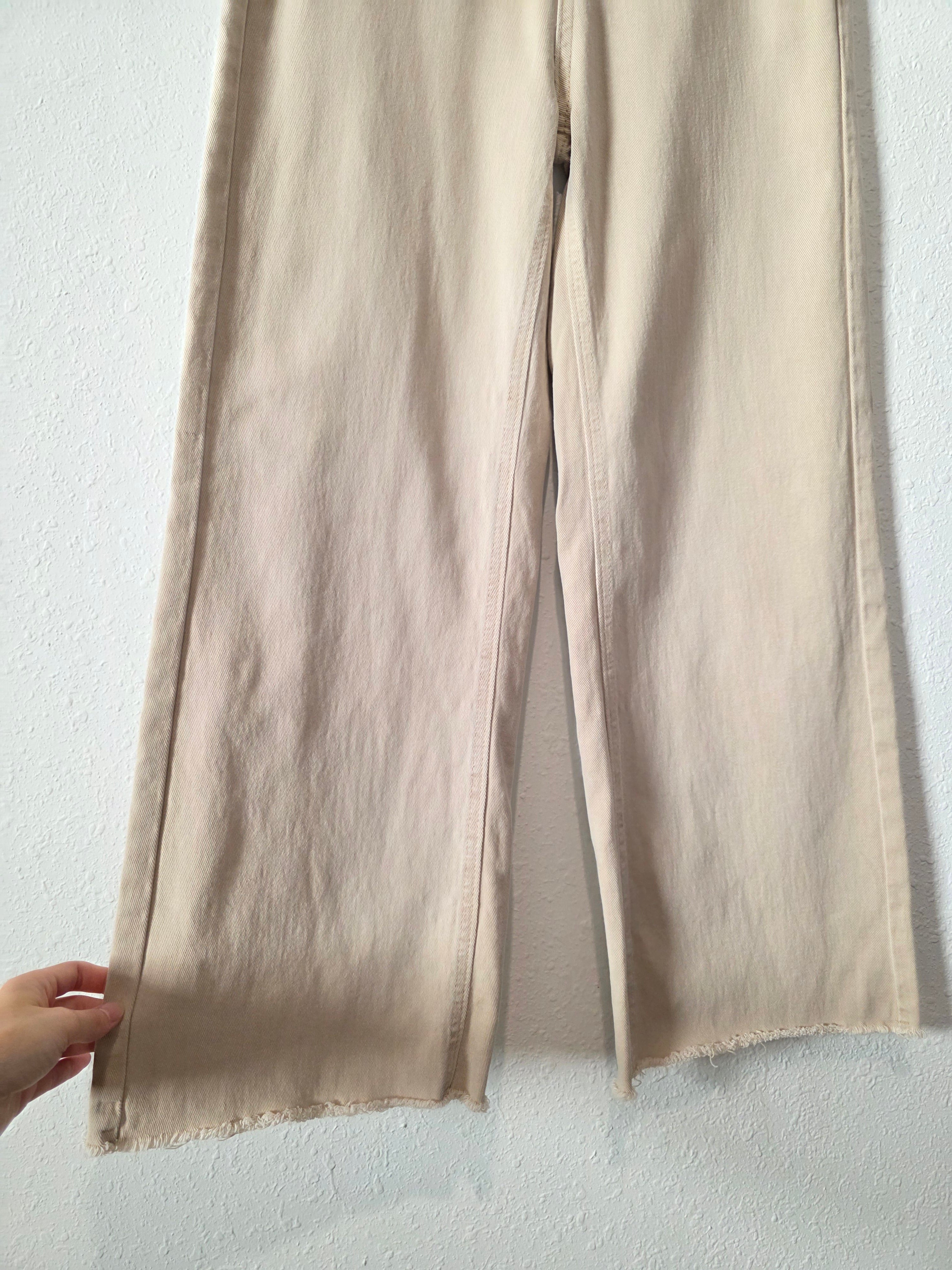Neutral Wide Leg Jeans (M)