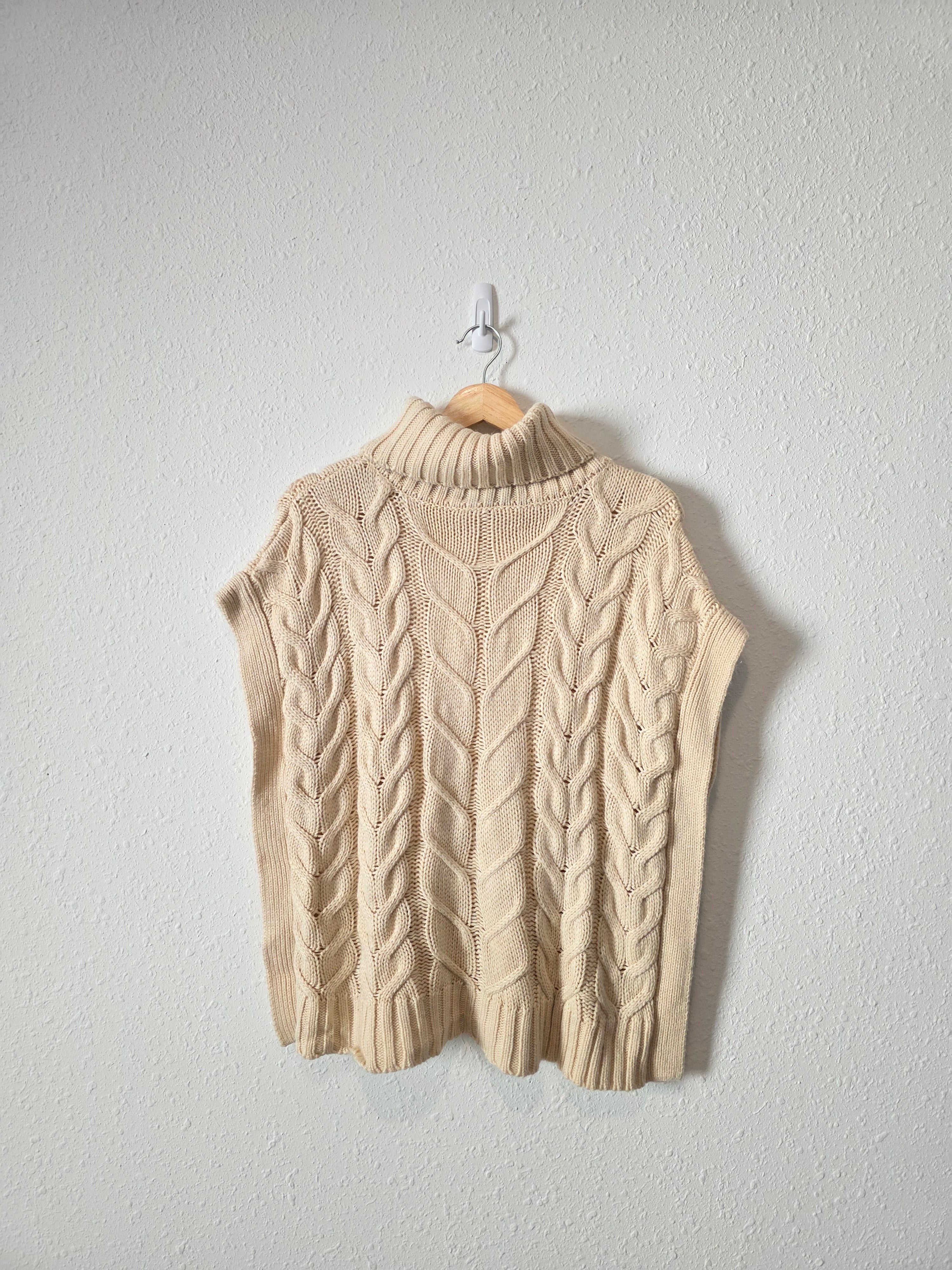 Cable Knit Turtleneck Sweater Vest (S)