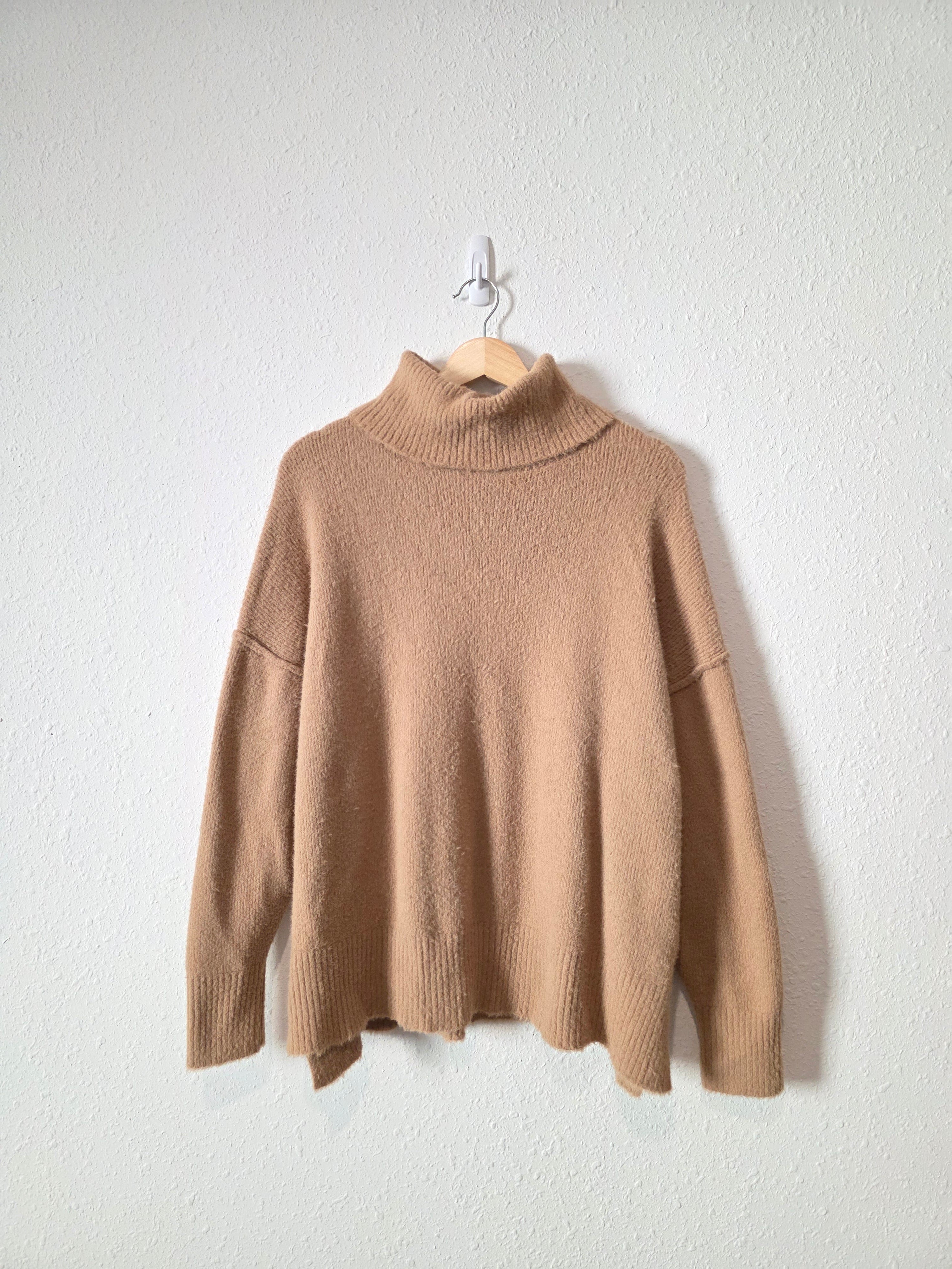 Aerie Fuzzy Turtleneck Sweater (M)