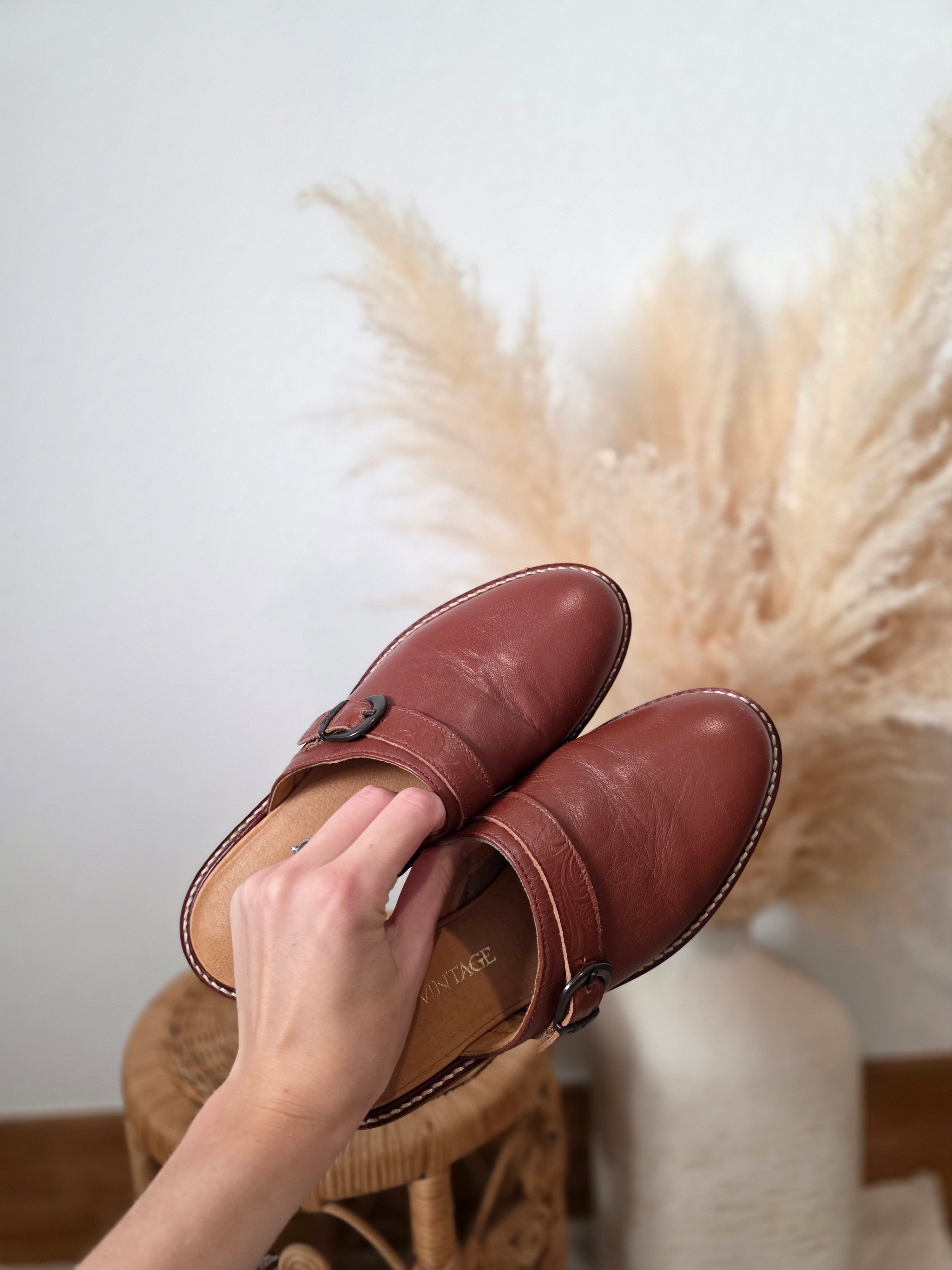 Crown Vintage Cognac Leather Clogs (6)