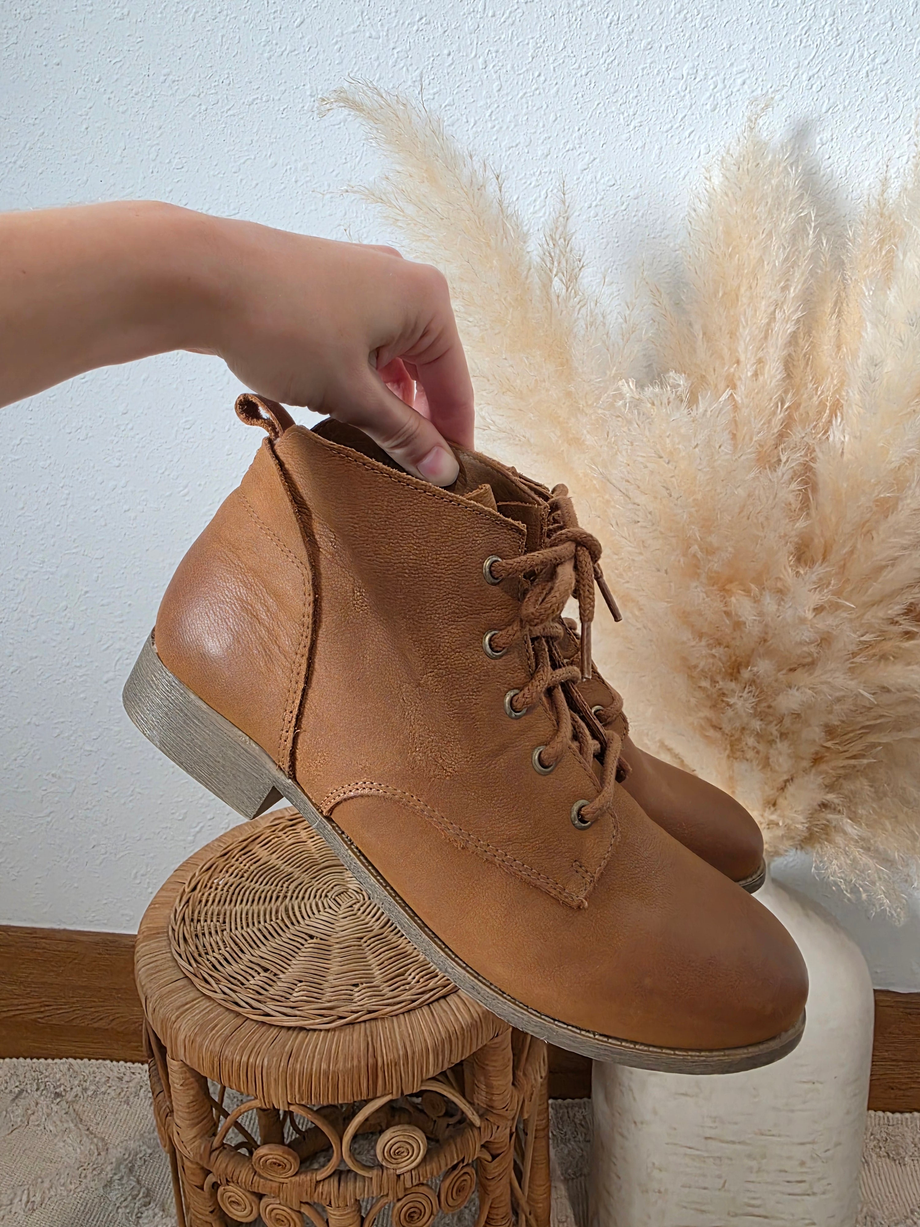 Steve Madden Leather Boots (10)