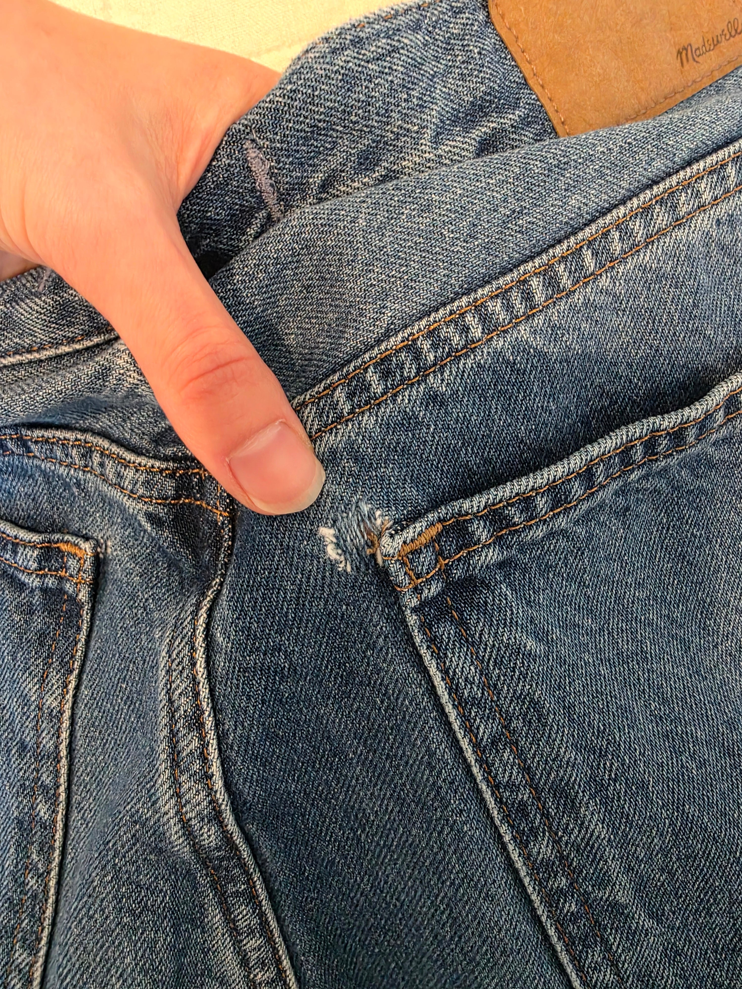 Madewell Relaxed Wide Leg Jeans (28)