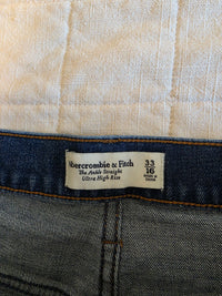Abercrombie Ankle Straight Jeans (33/16)