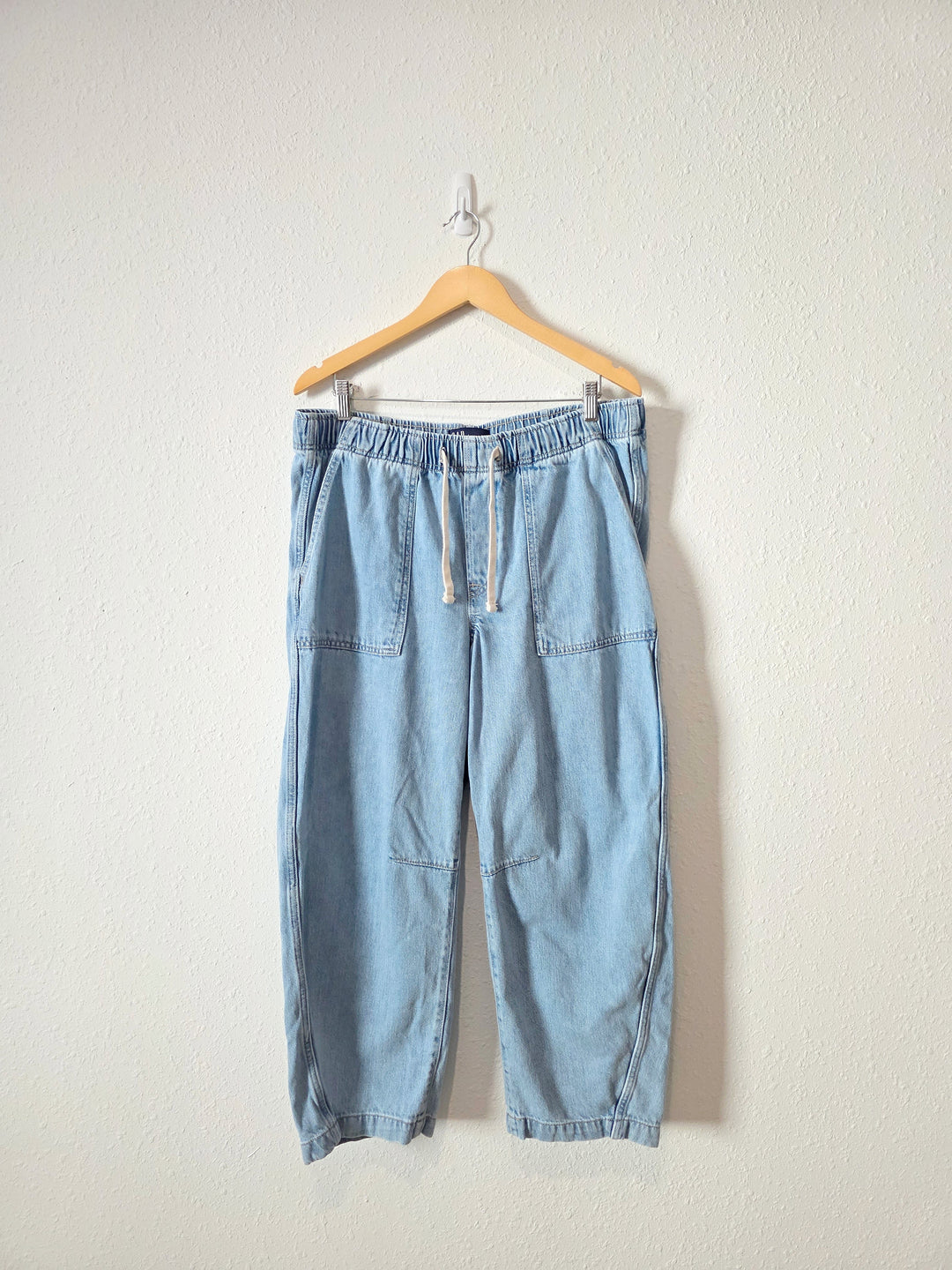 Gap Light Wash Easy Barrel Jeans (L)