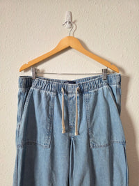 Gap Light Wash Easy Barrel Jeans (L)