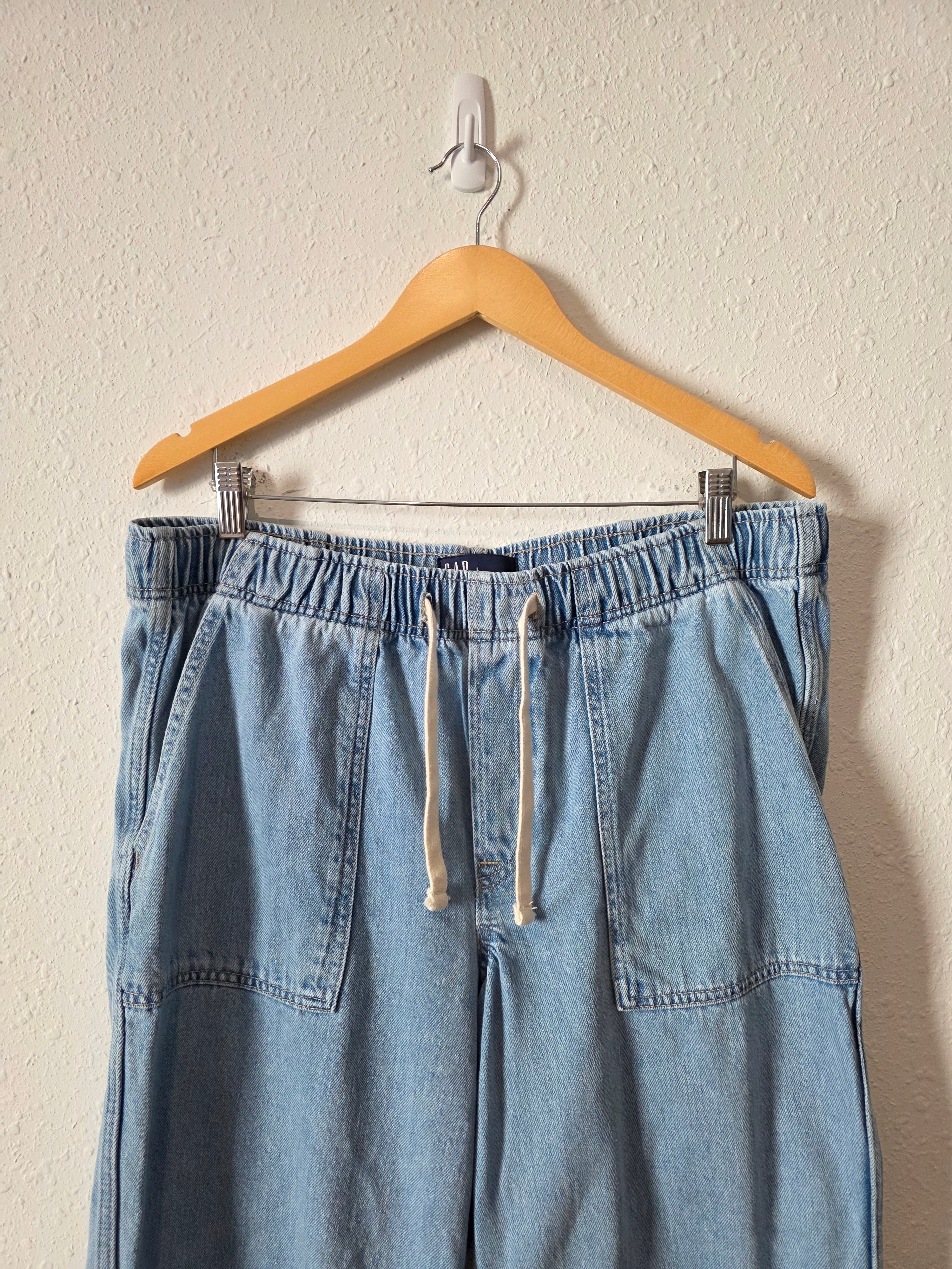 Gap Light Wash Easy Barrel Jeans (L)