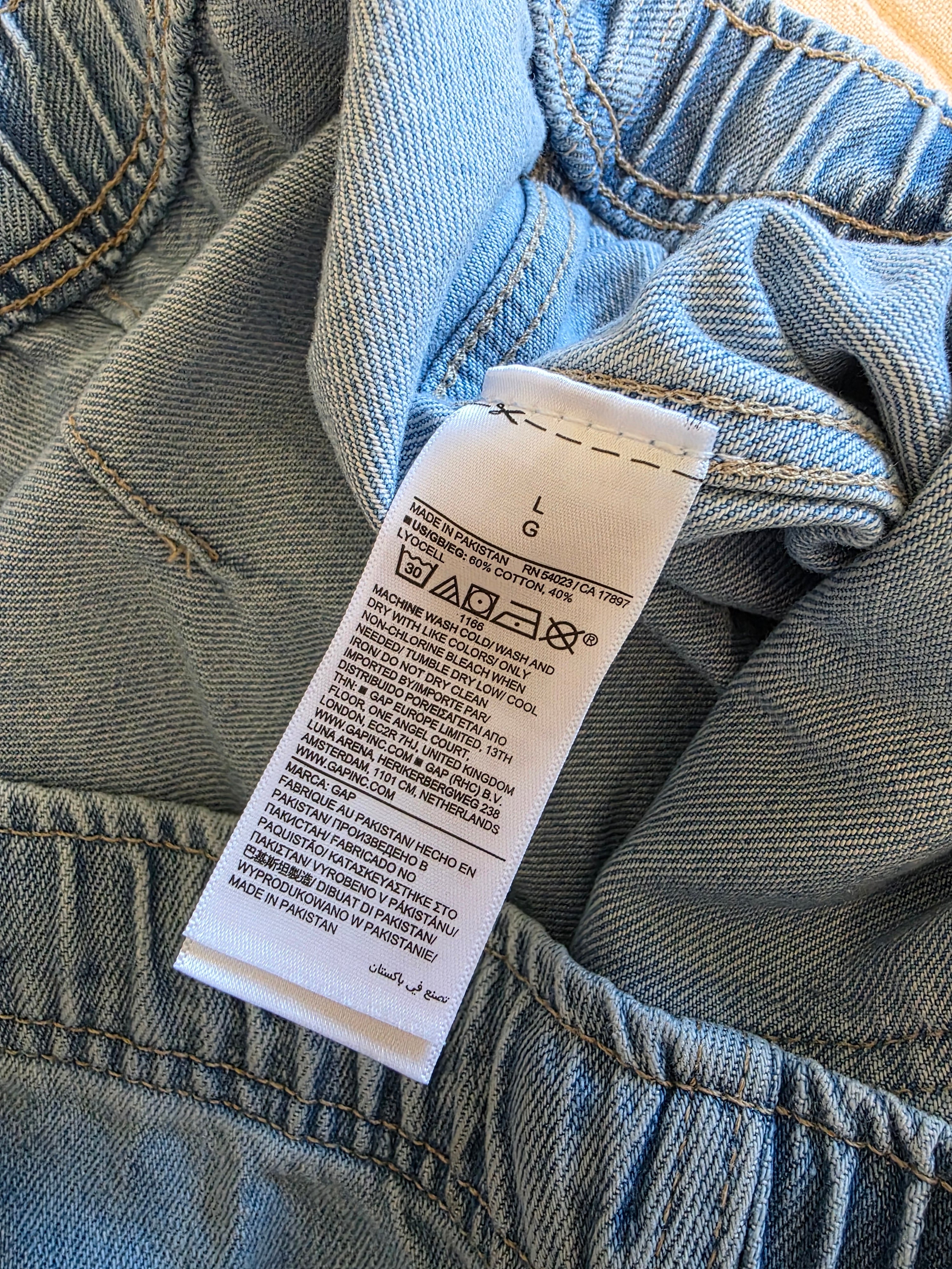 Gap Light Wash Easy Barrel Jeans (L)