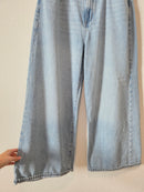 Gap Light Wash Wide Leg Jeans (16/33)