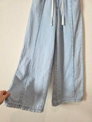 Light Wash Wide Leg Easy Jeans (XS)