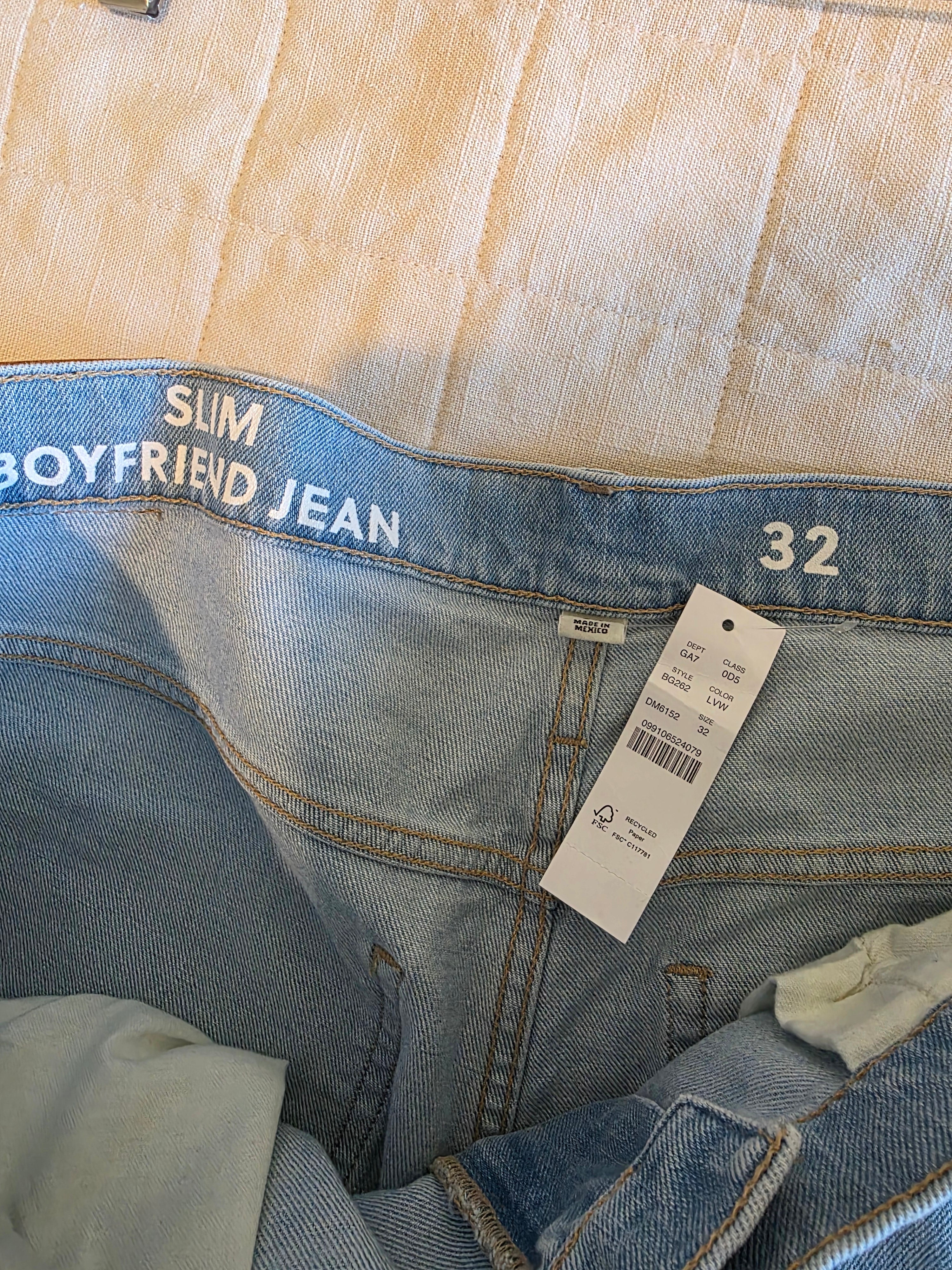 NEW J.Crew Boyfriend Jeans (32)
