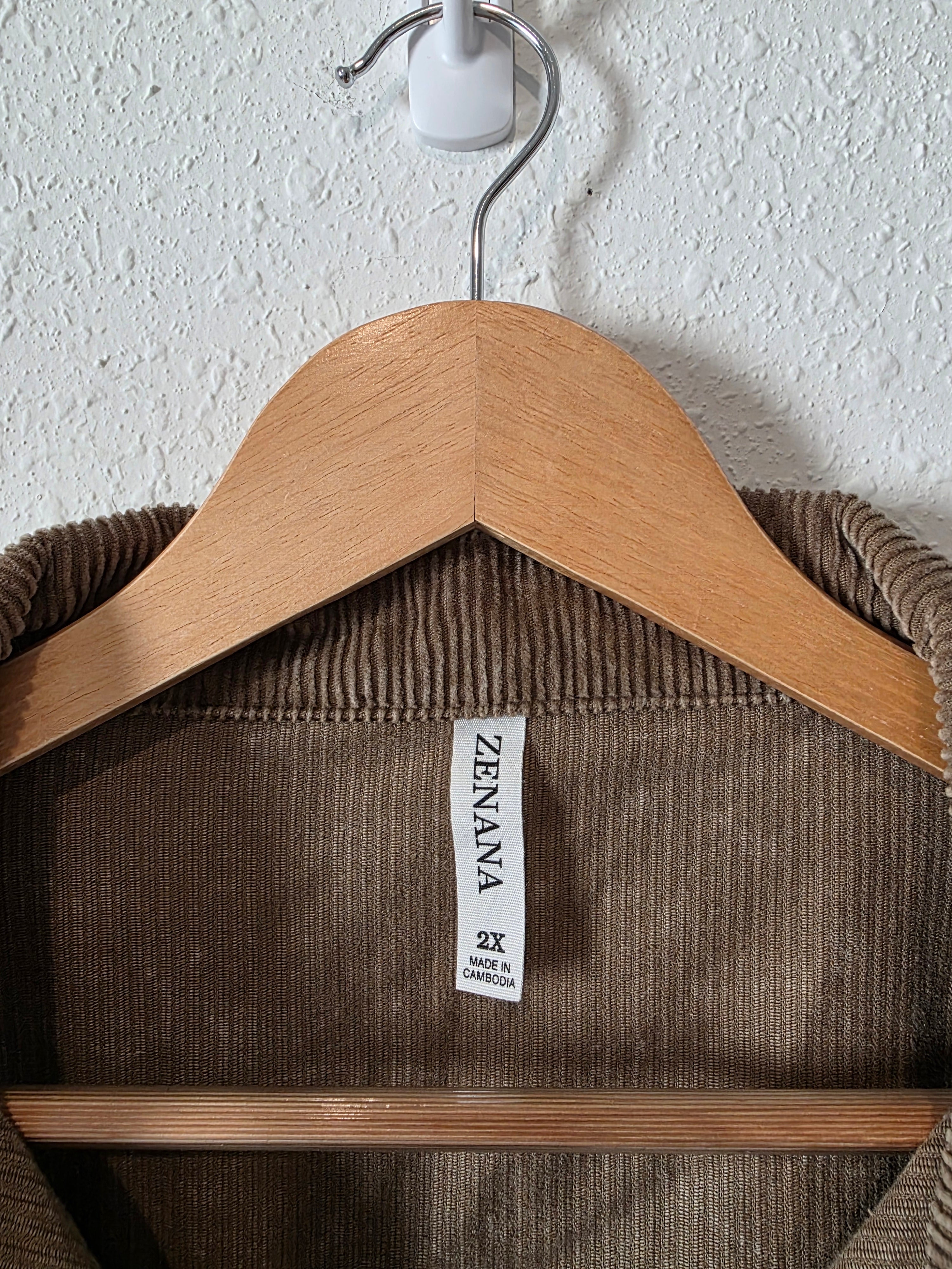 Zenana Brown Corduory Shacket (2X)