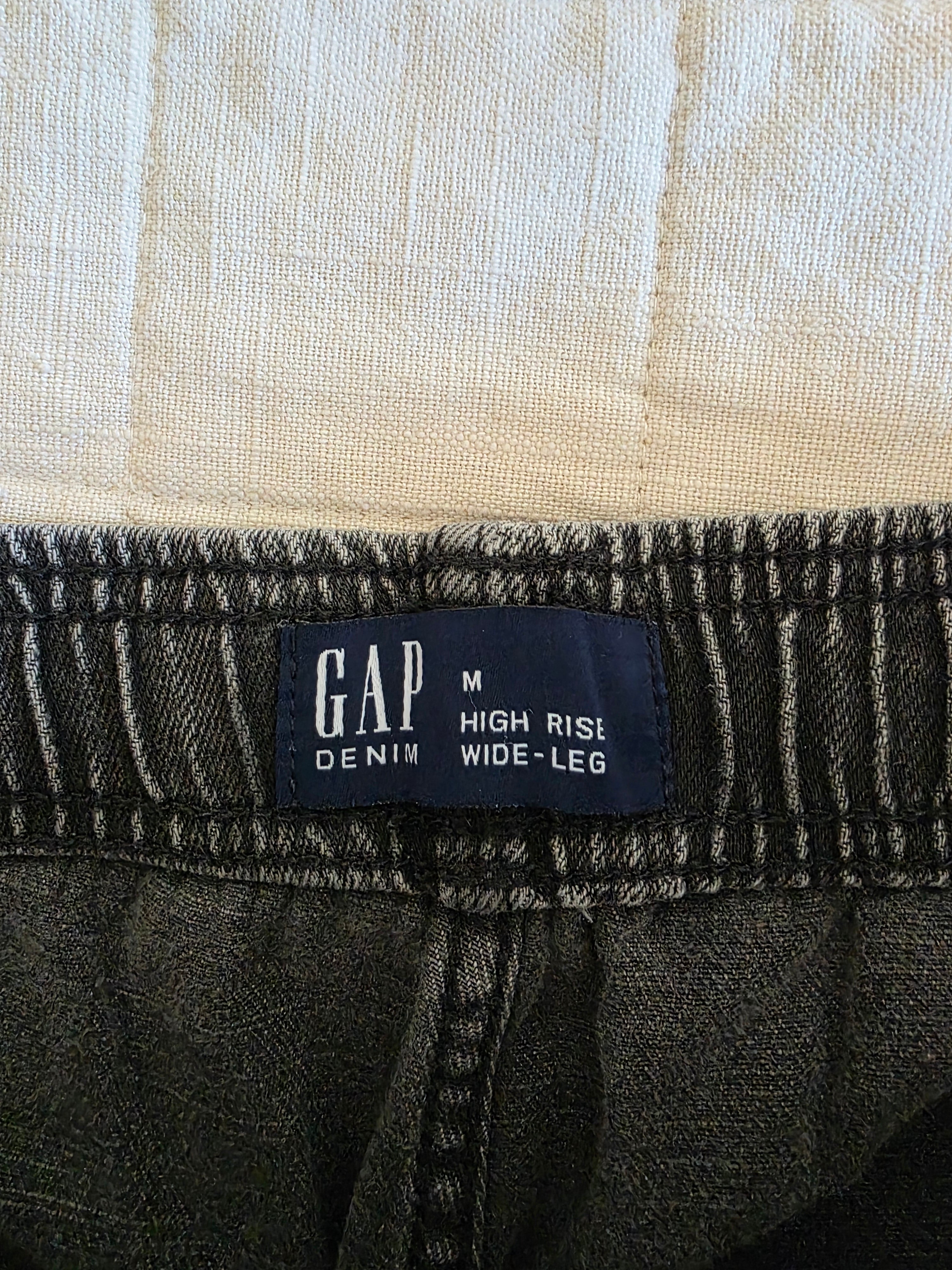 Gap Wide Leg Cargo Jeans (M)