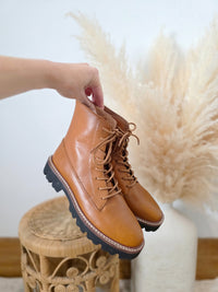 Madewell Citywalk Leather Boots (6)