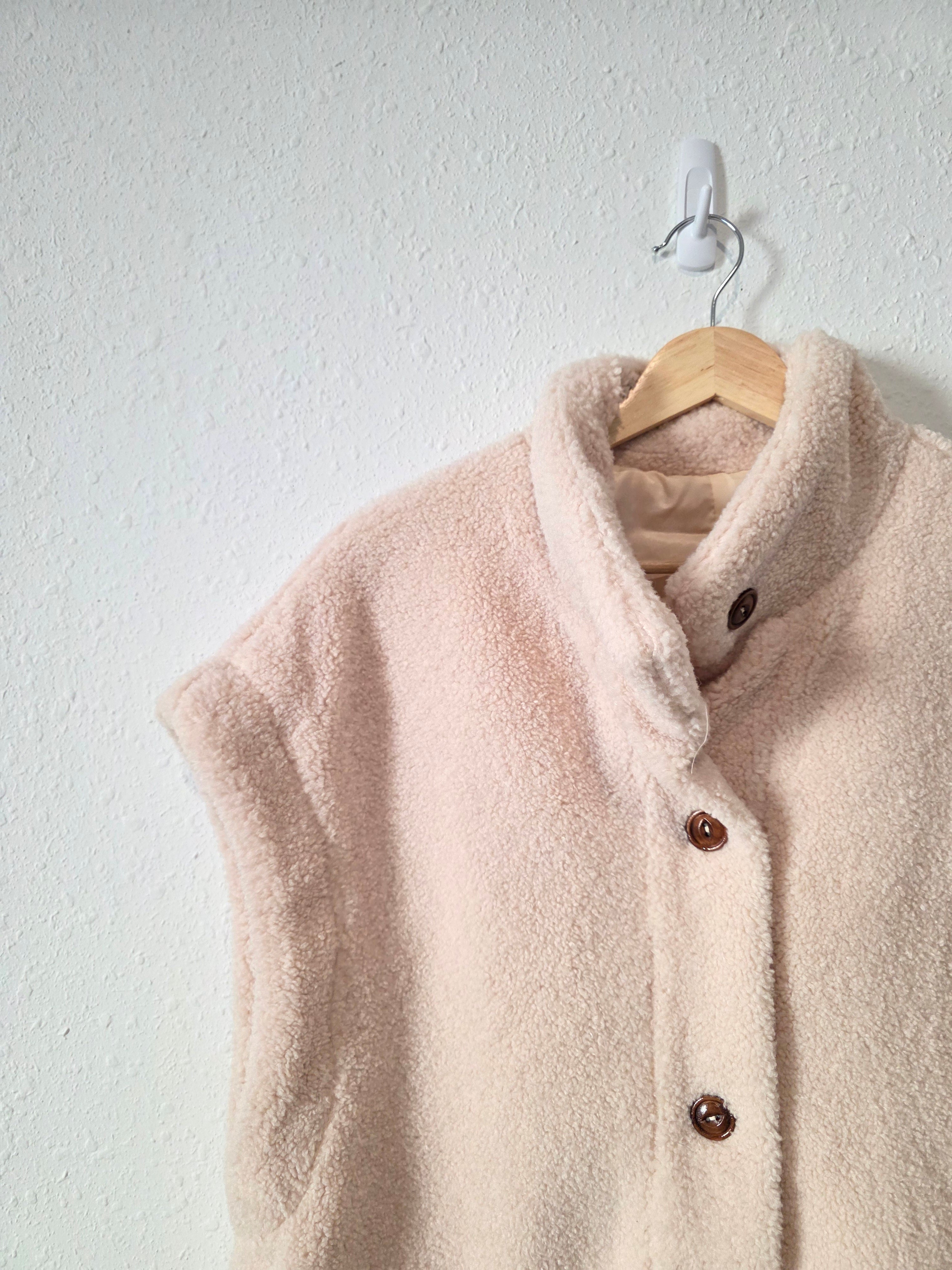 Cozy Sherpa Button Up Vest (S)