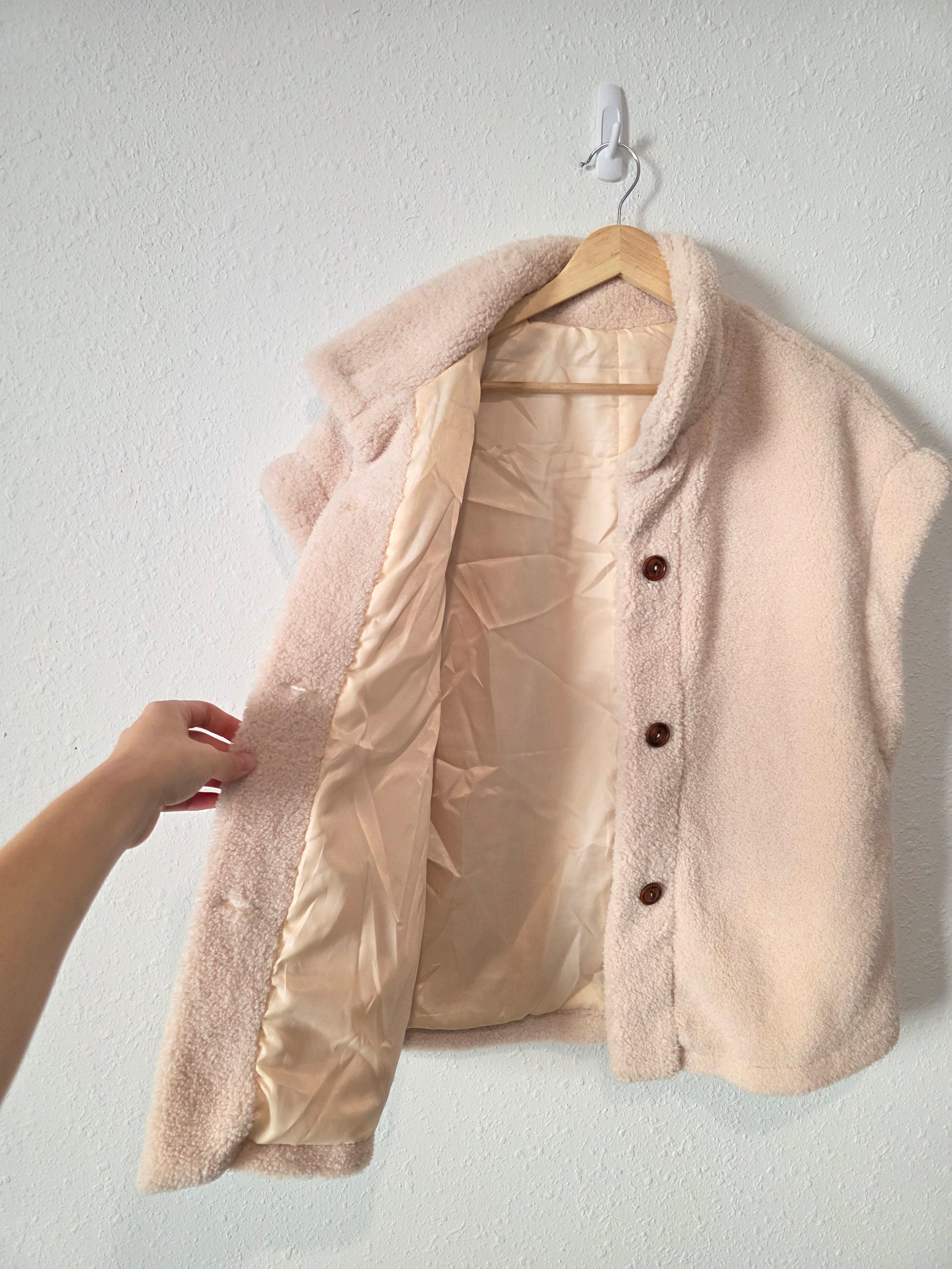 Cozy Sherpa Button Up Vest (S)