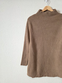 Dress Forum Ribbed Mockneck Sweater (S)