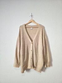 Cozy Oversized Cardigan Sweater (L)