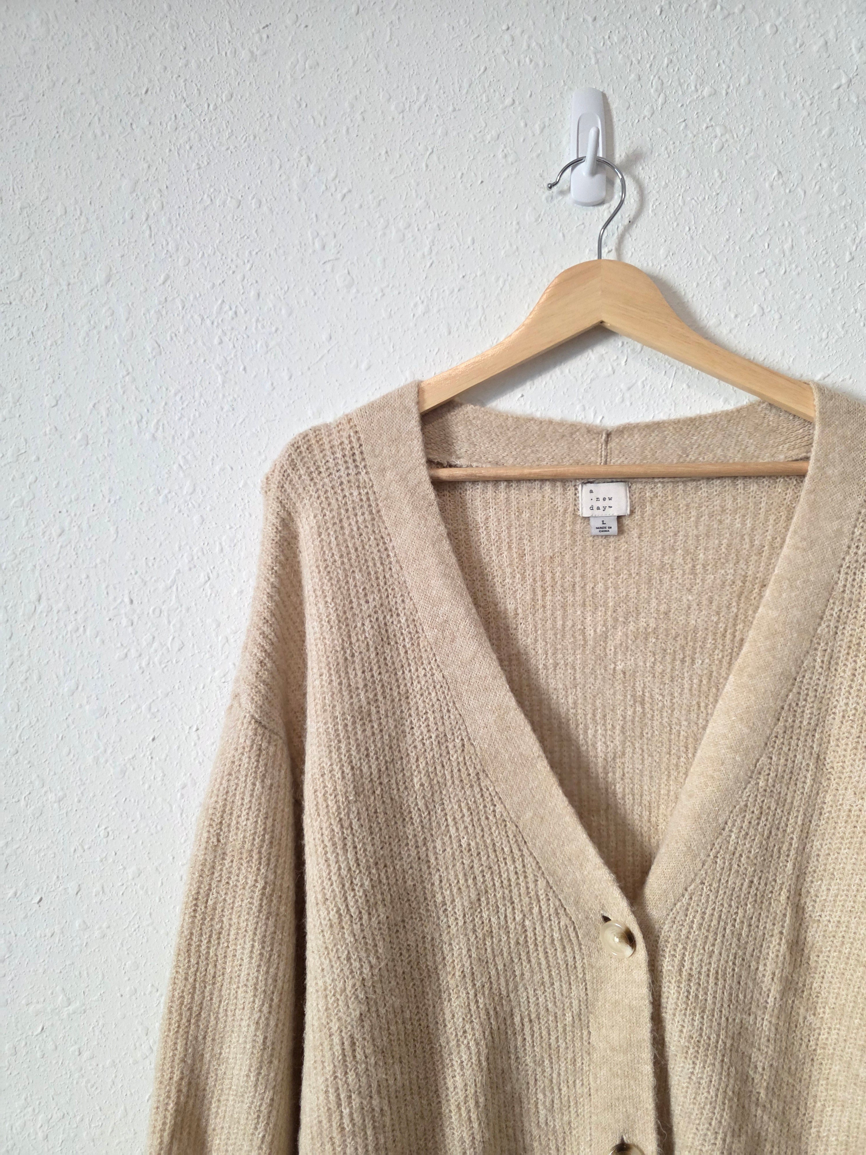 Cozy Oversized Cardigan Sweater (L)