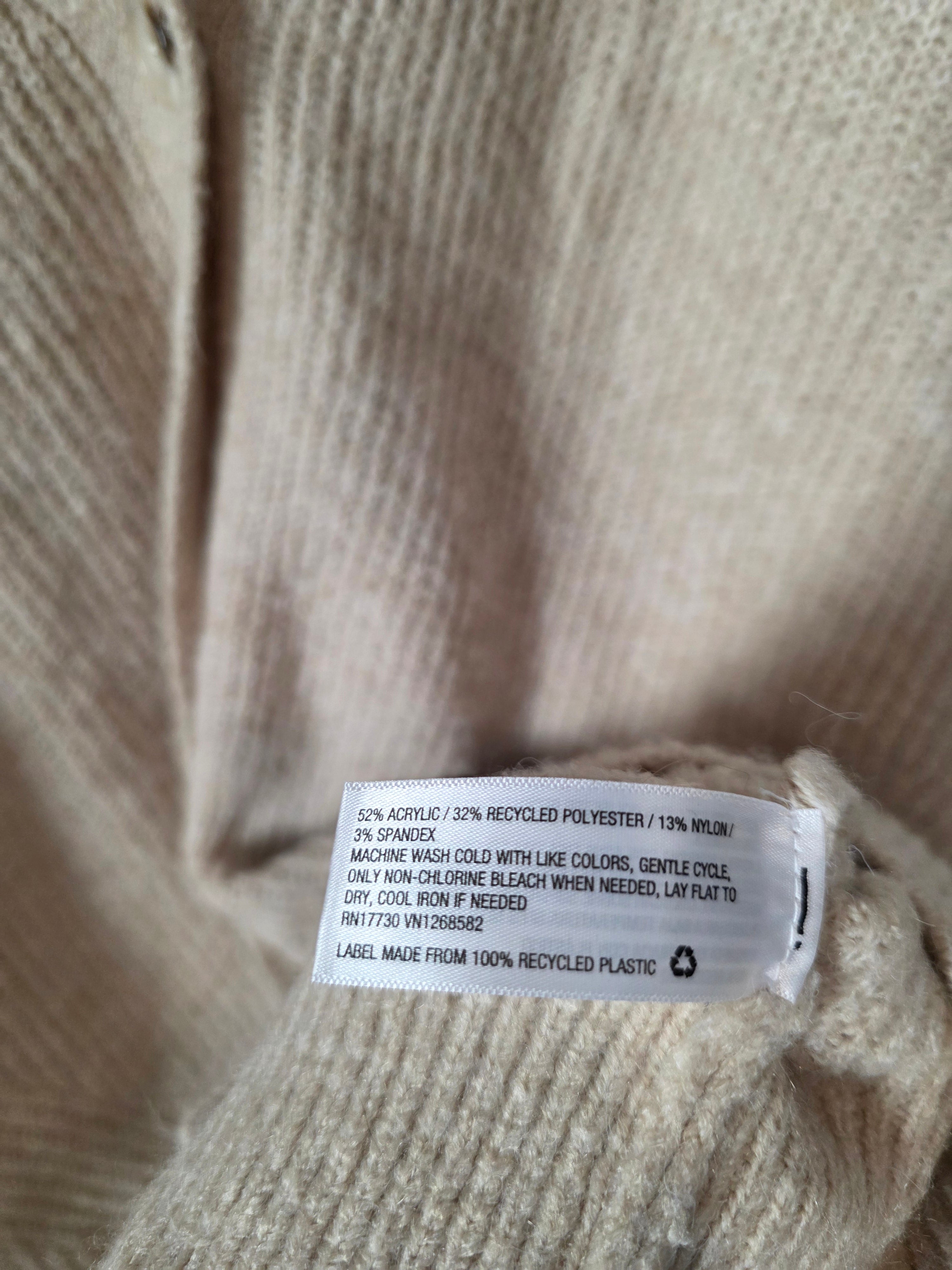 Cozy Oversized Cardigan Sweater (L)