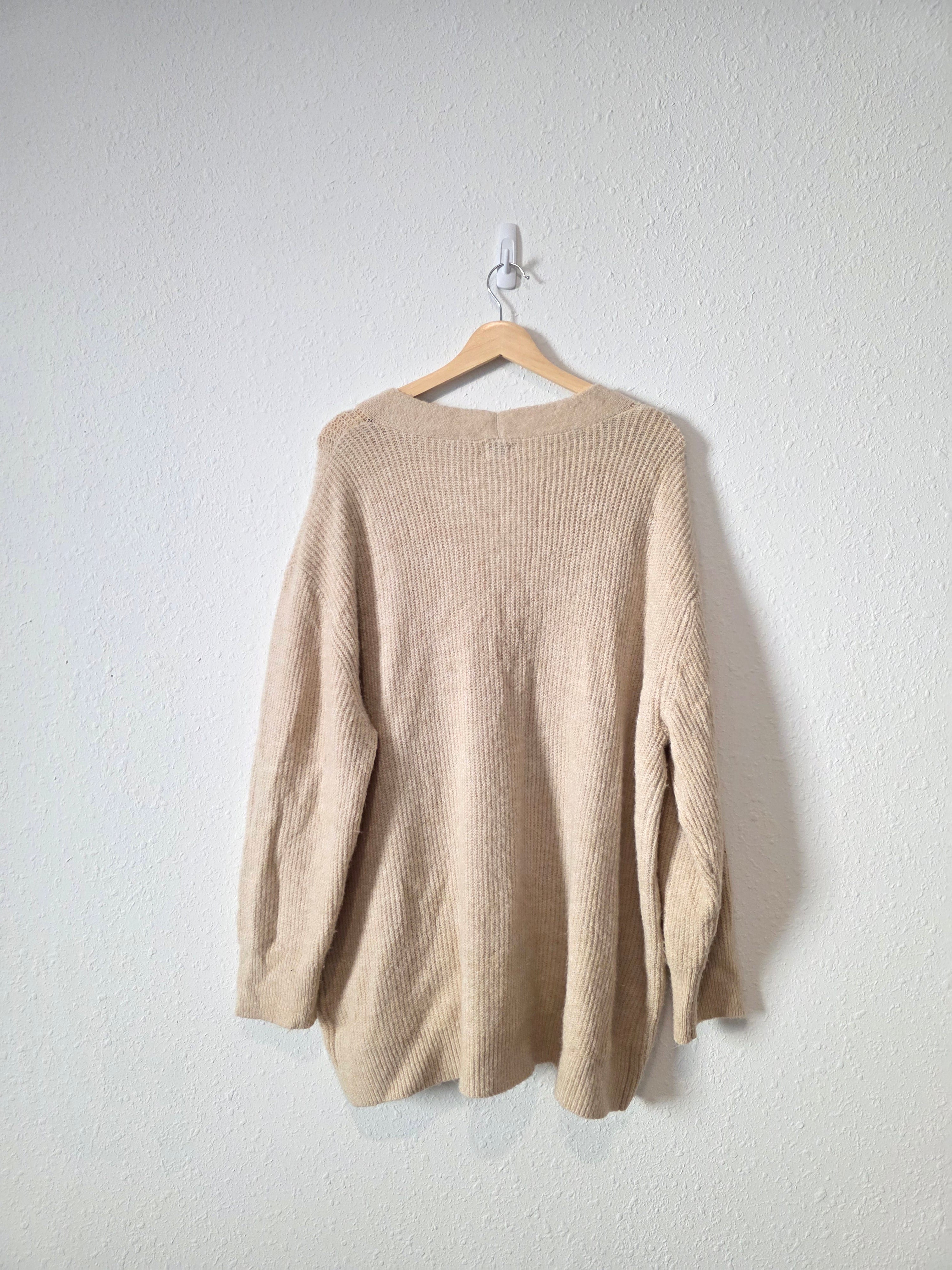 Cozy Oversized Cardigan Sweater (L)