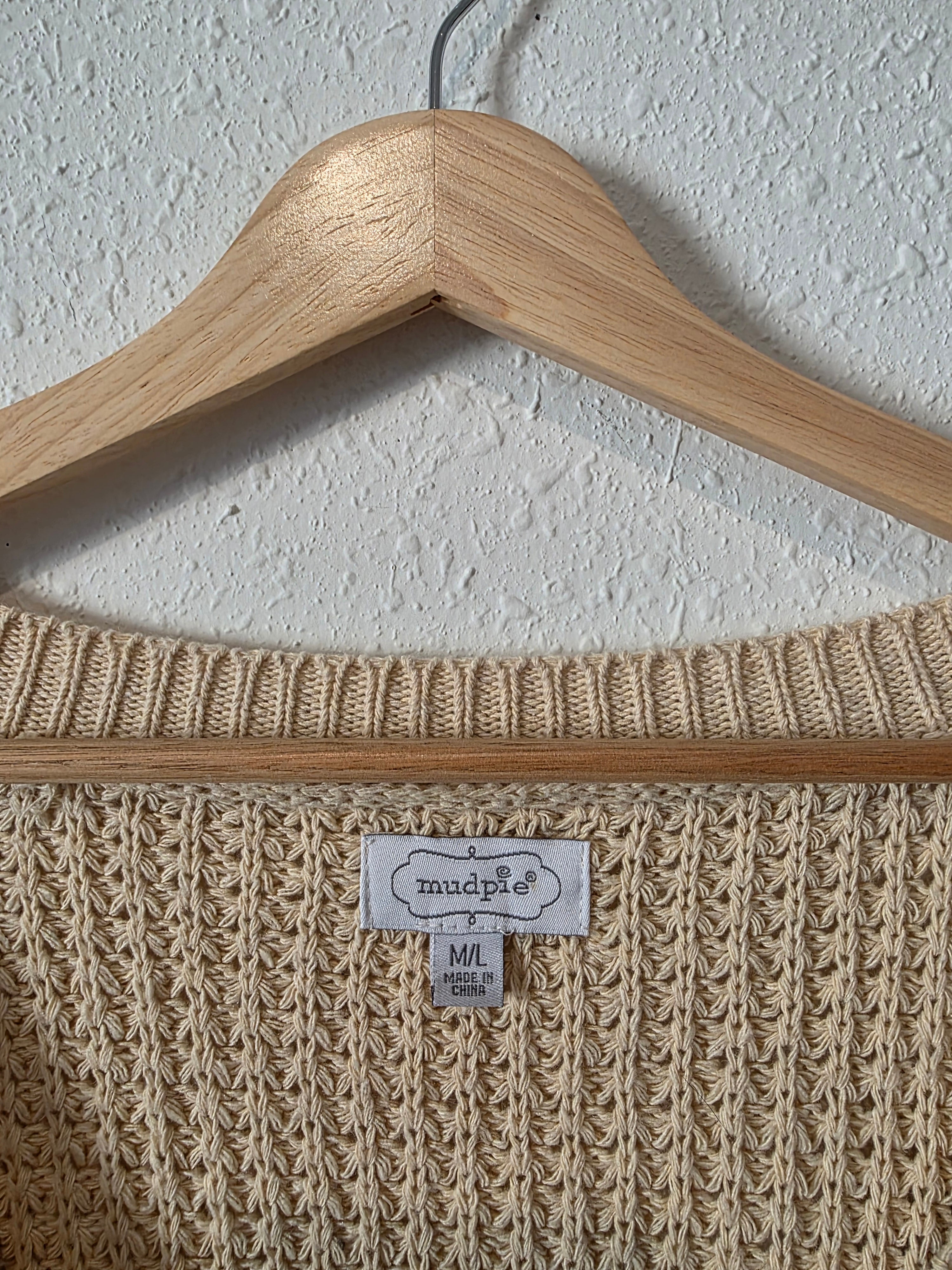 Neutral Waffle Knit Sweater (M/L)