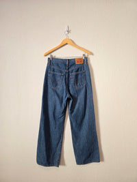 Levi's High Waisted Straight Jeans (29)
