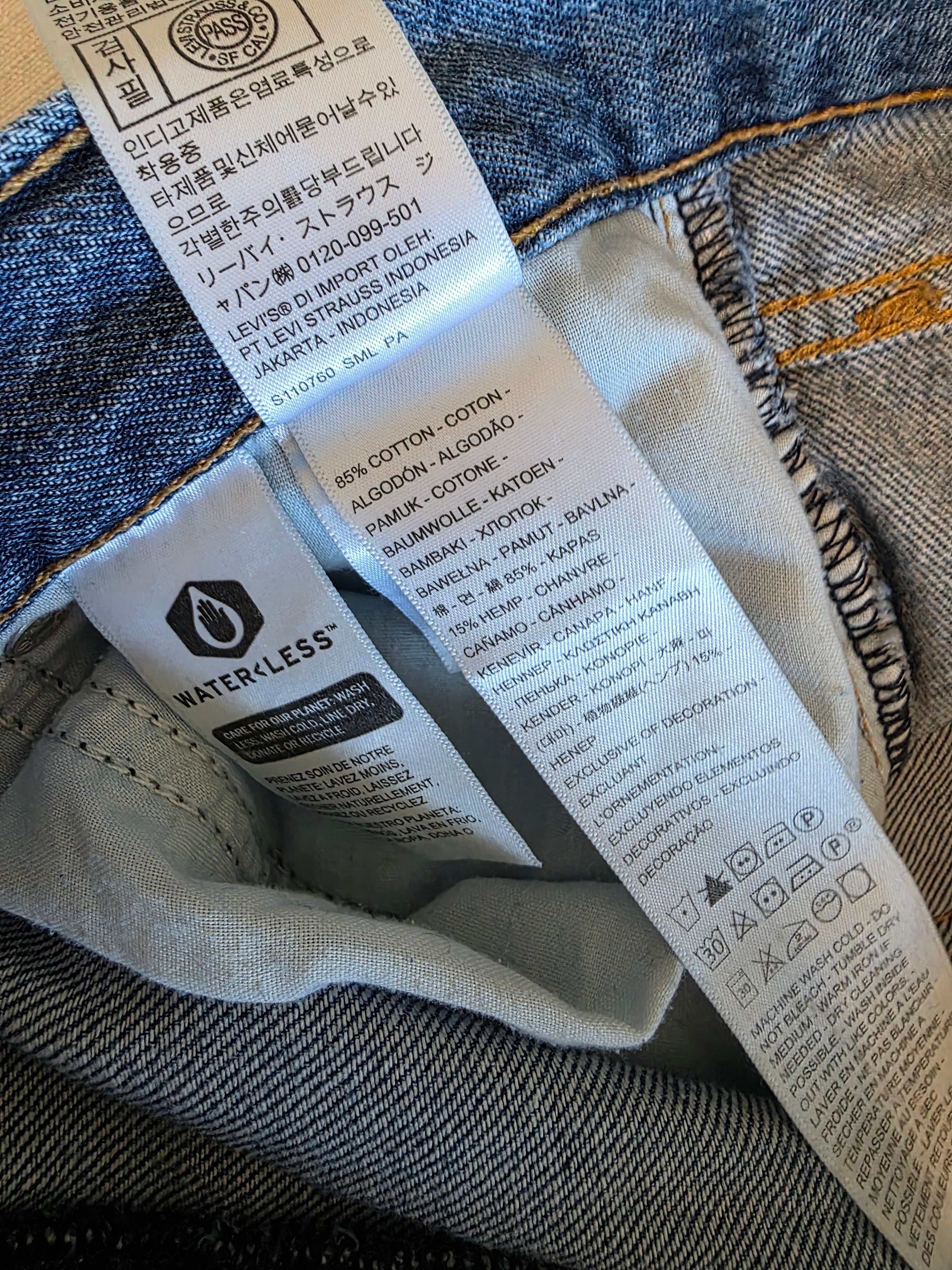 Levi's High Waisted Straight Jeans (29)