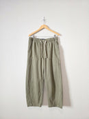 Gap Olive Easy Barrel Jeans (M)