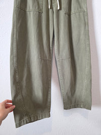 Gap Olive Easy Barrel Jeans (M)