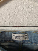 Abercrombie 90s Straight Jeans (28/6)