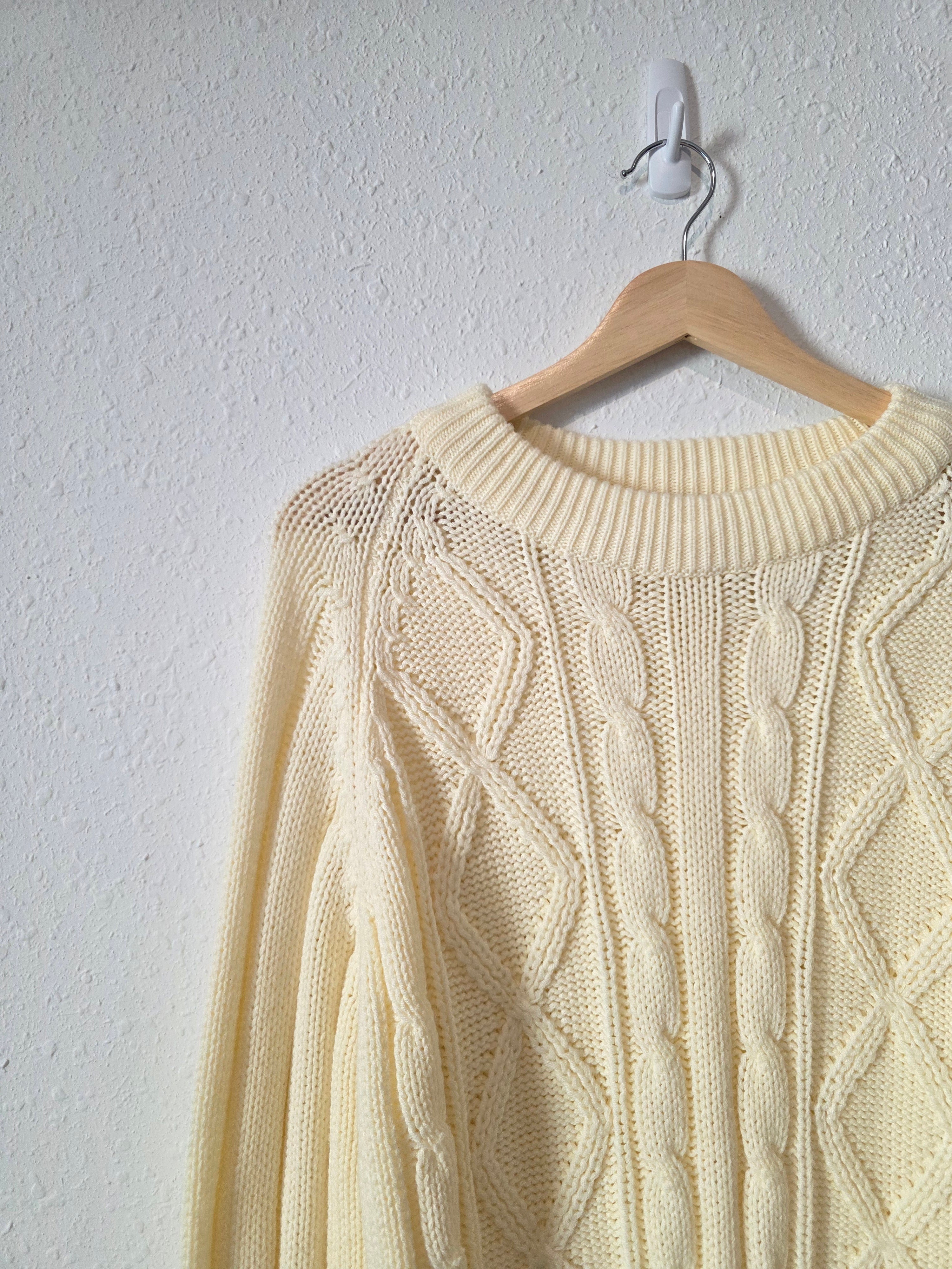 Vintage Chunky Cable Knit Sweater (L)