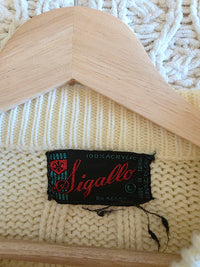 Vintage Chunky Cable Knit Sweater (L)