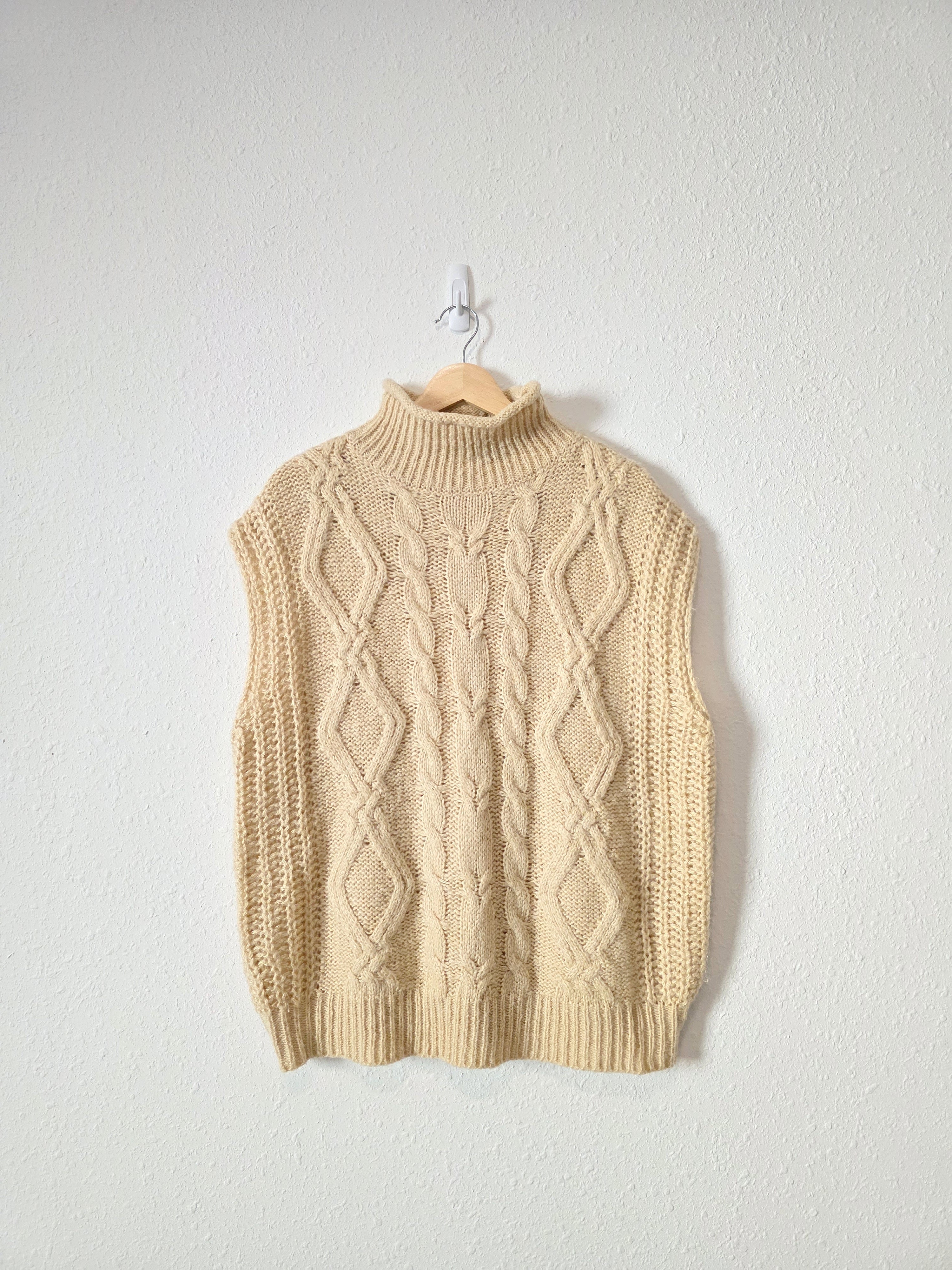 In Loom Chunky Cable Knit Sweater Vest (M/L)