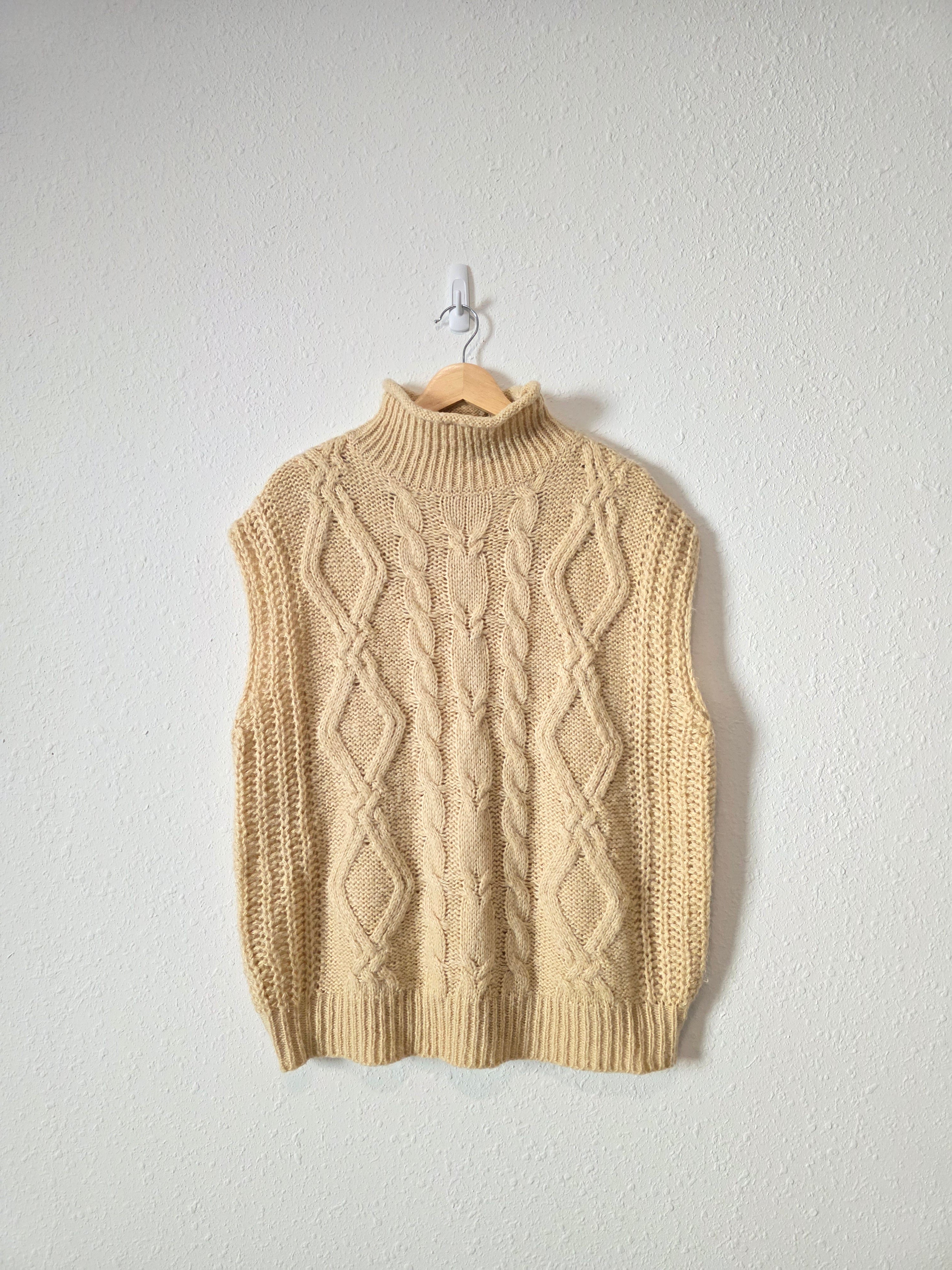 In Loom Chunky Cable Knit Sweater Vest (M/L)