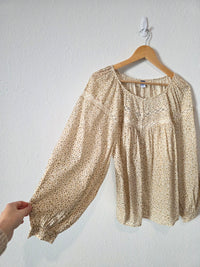 NEW Dainty Floral Puff Sleeve Blouse (XL)