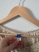 NEW Dainty Floral Puff Sleeve Blouse (XL)