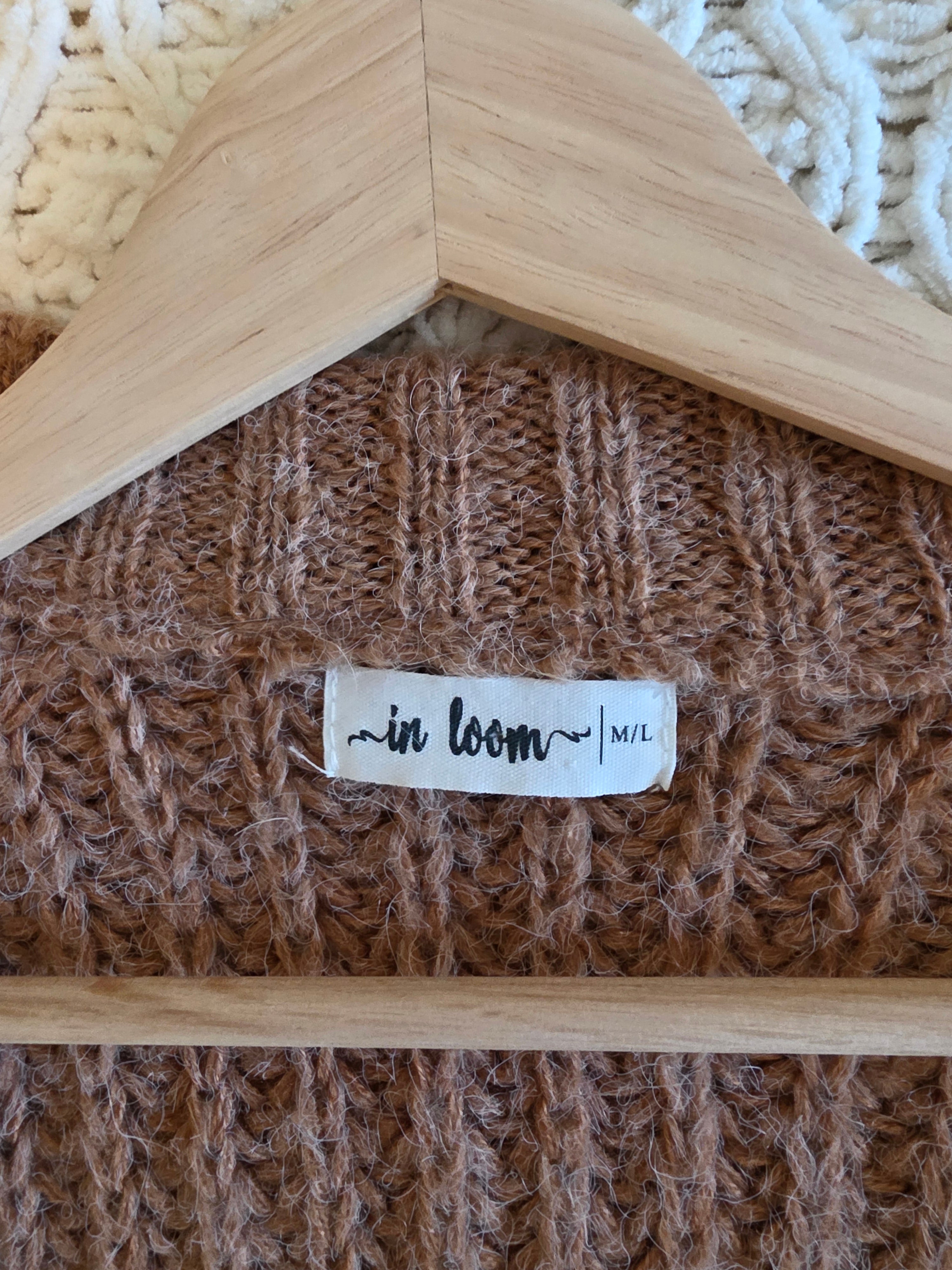 In Loom Chunky Cardigan Sweater (M/L)