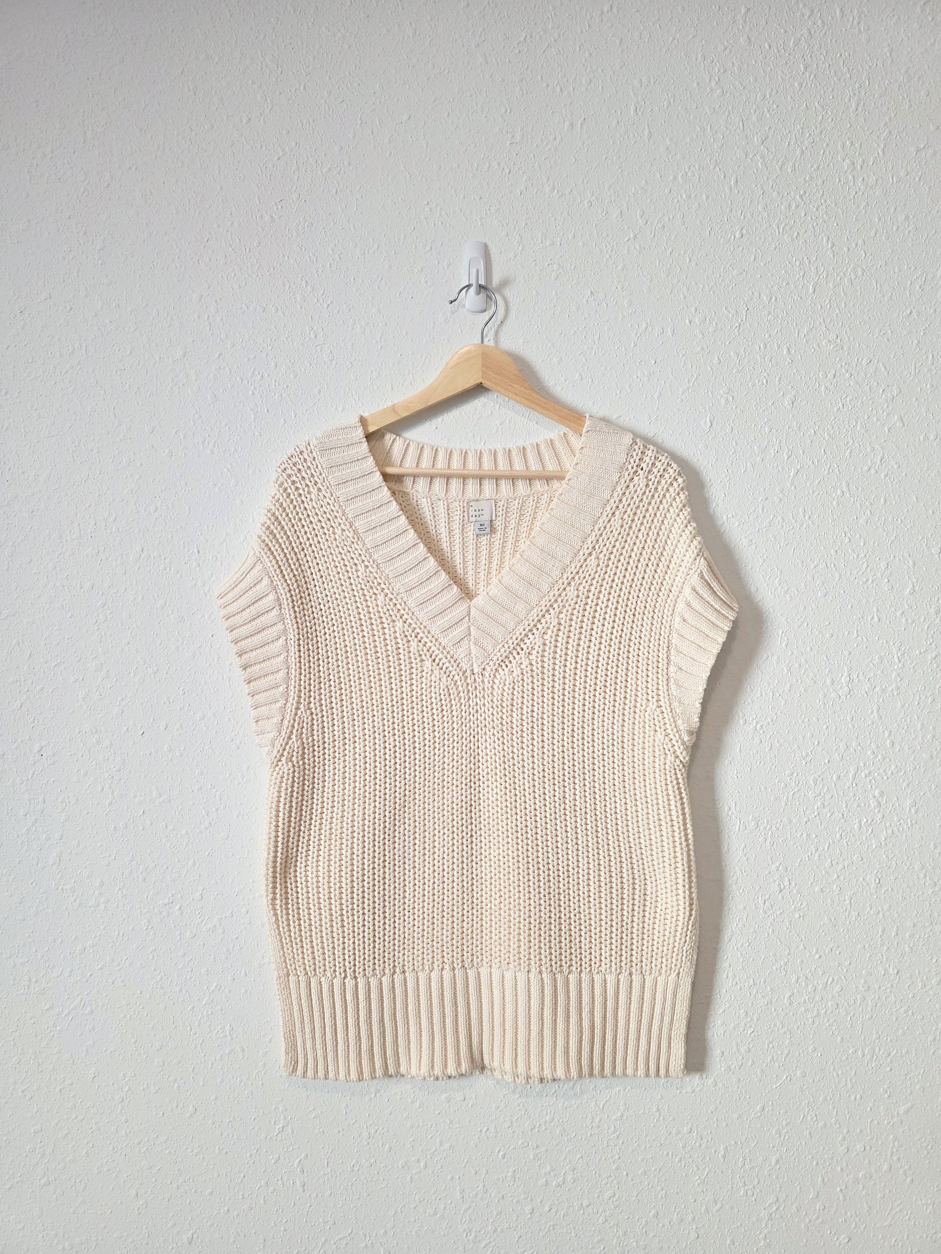 Oversized Chunky Sweater Vest (XS)