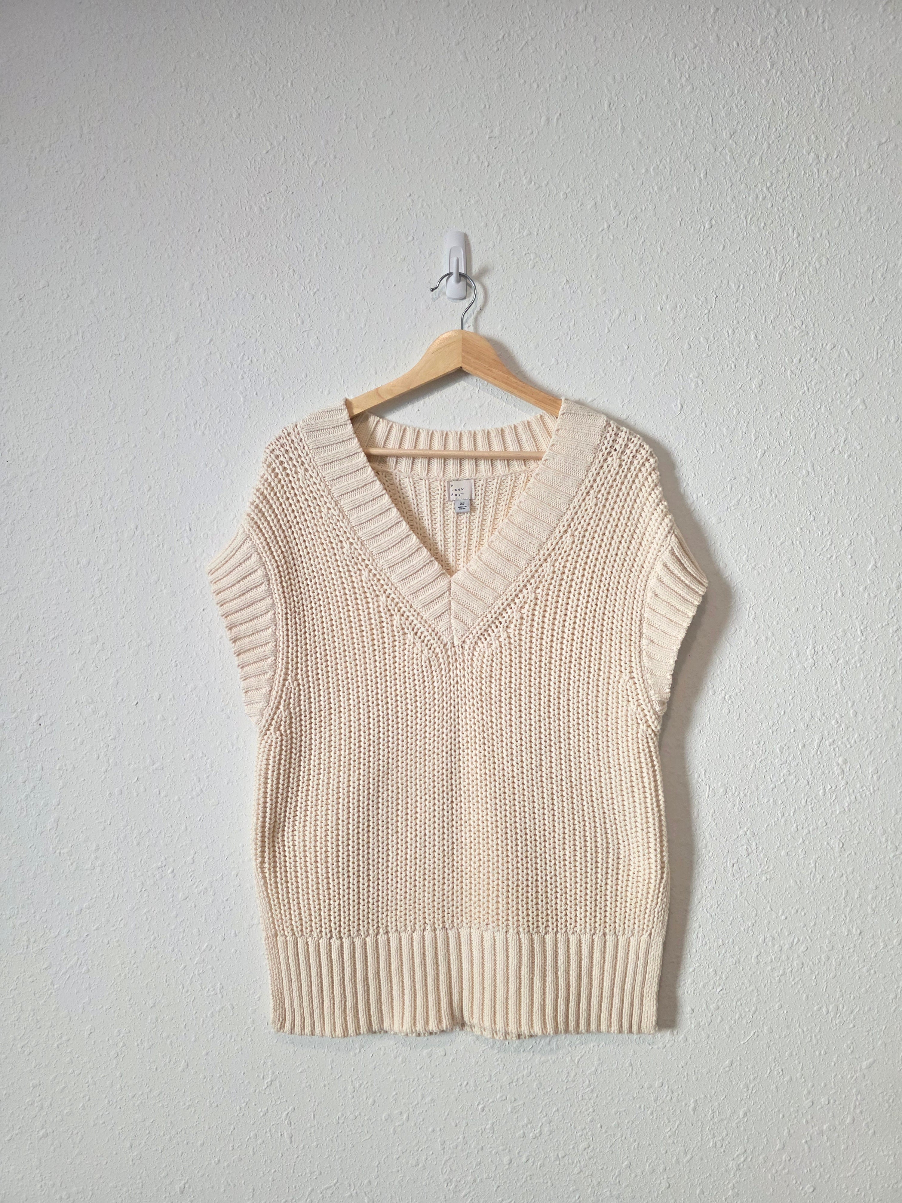 Oversized Chunky Sweater Vest (XS)