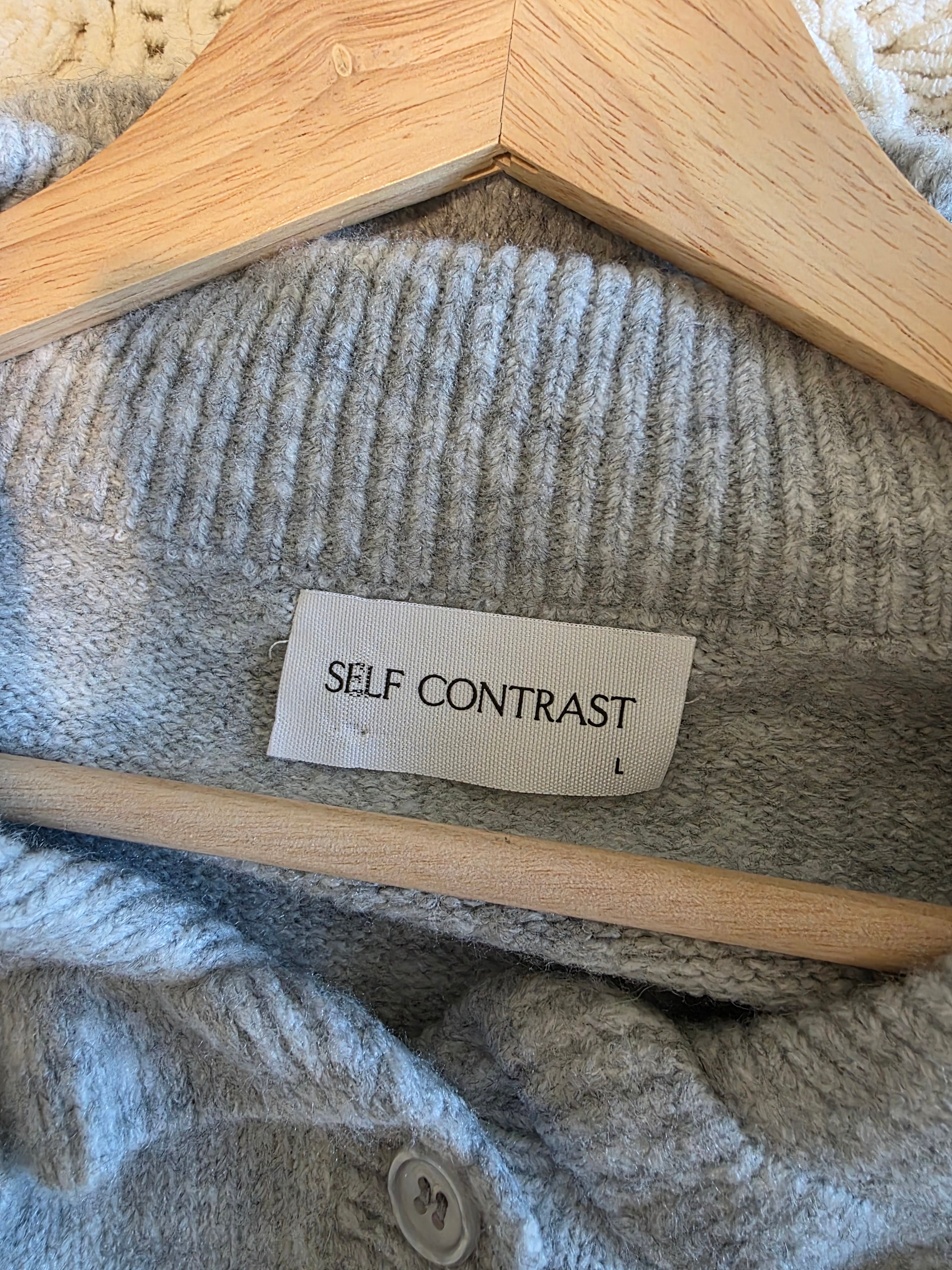 Self Contrast Collared Cardigan Sweater (L)