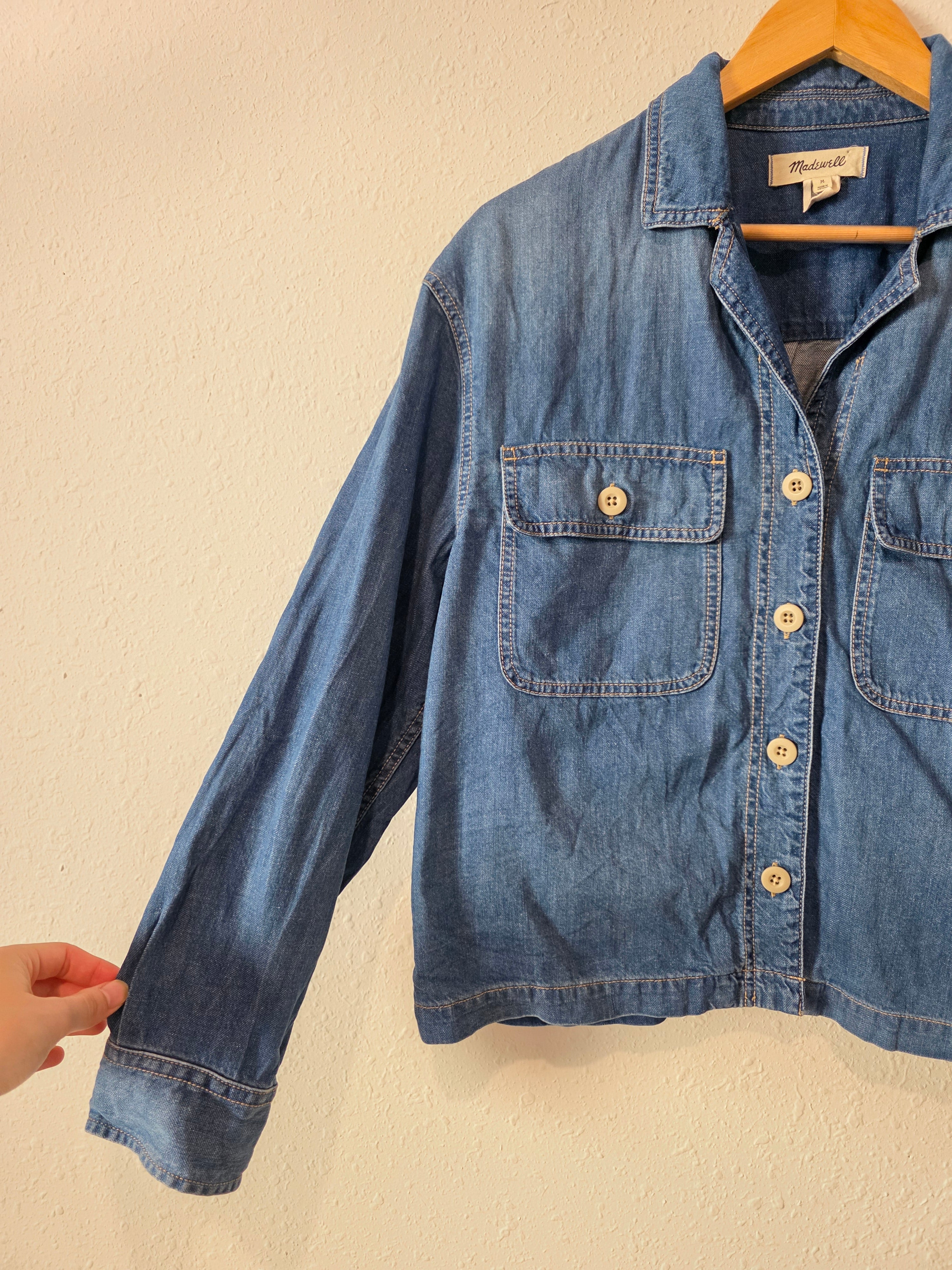 Madewell Denim Button Up Shirt (M)
